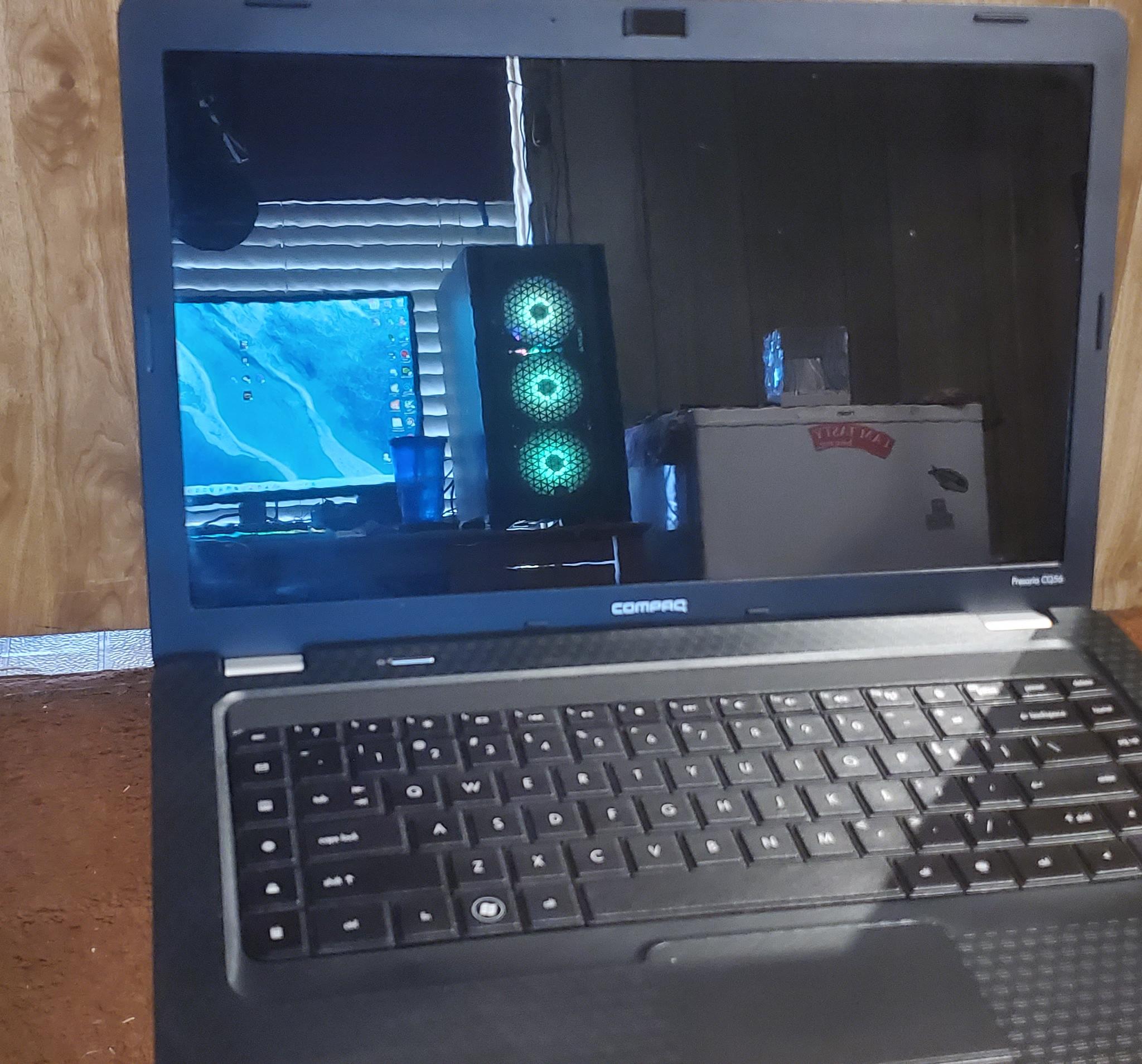 Compaq Presario CQ56 Laptop