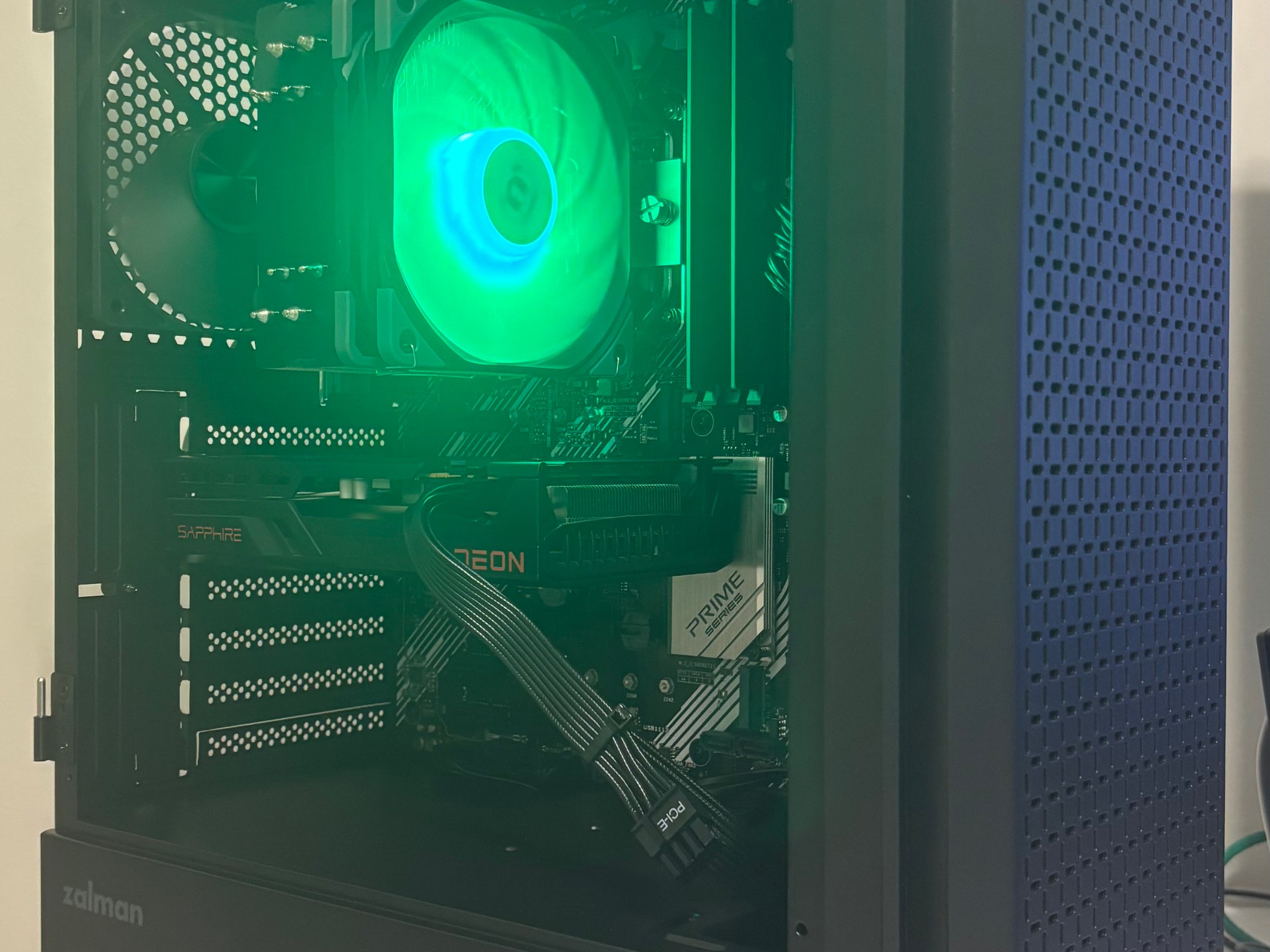 RX6600 | i5-10500 | 16GB | 500GB SSD