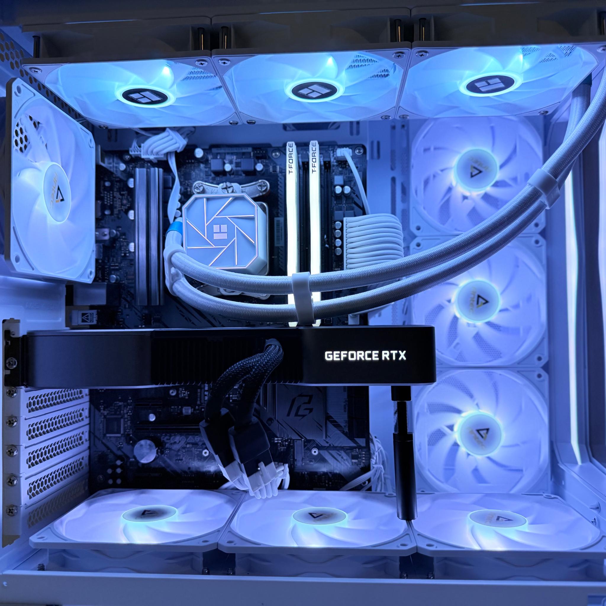 SALE! ❄️ 𝙒𝙃𝙄𝙏𝙀𝙊𝙐𝙏 // RYZEN 7 5700X, RTX 3080 // High-End Gaming PC //
