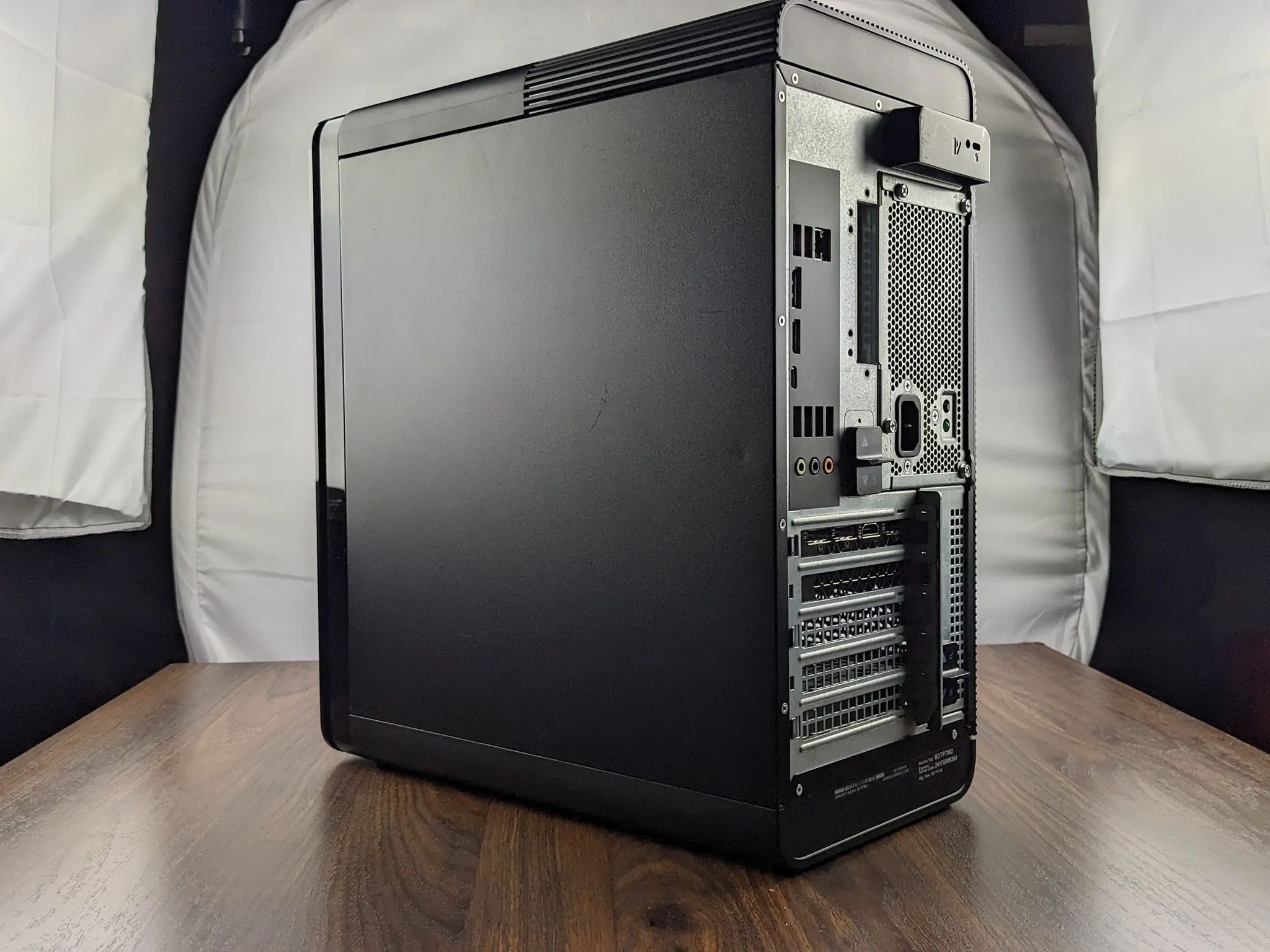 GamerSxin Refurbished Dell XPS Mid Tower. 1440p Gaming PC, i7-8700, 1660 Super, 16GB DDR4, 1TB NVME.