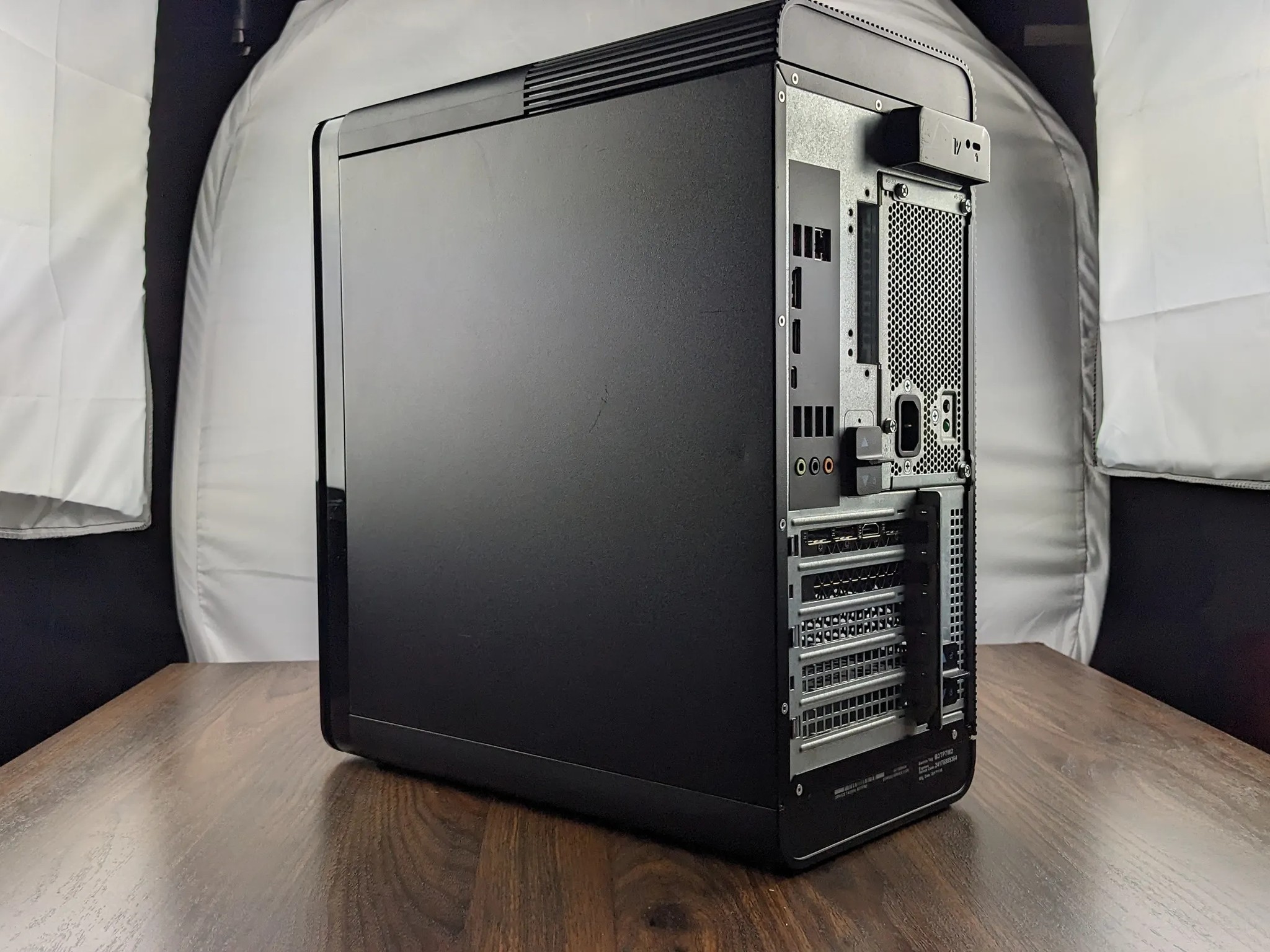 GamerSxin Refurbished Dell XPS Mid Tower. 1440p Gaming PC, i7-8700, 1660 Super, 16GB DDR4, 1TB NVME.