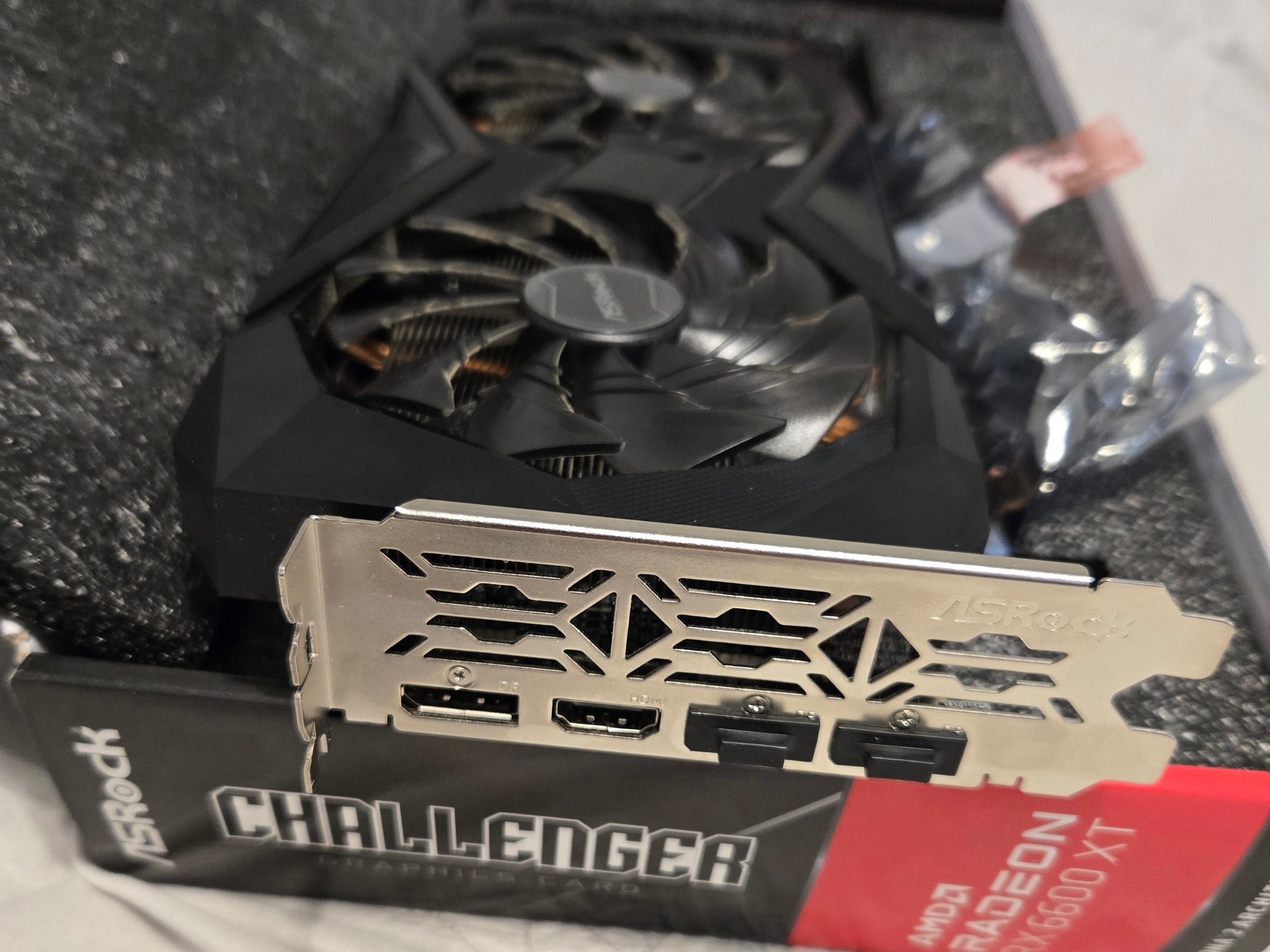 ASRock Radeon 6600XT 8GB Challenger OC Edition