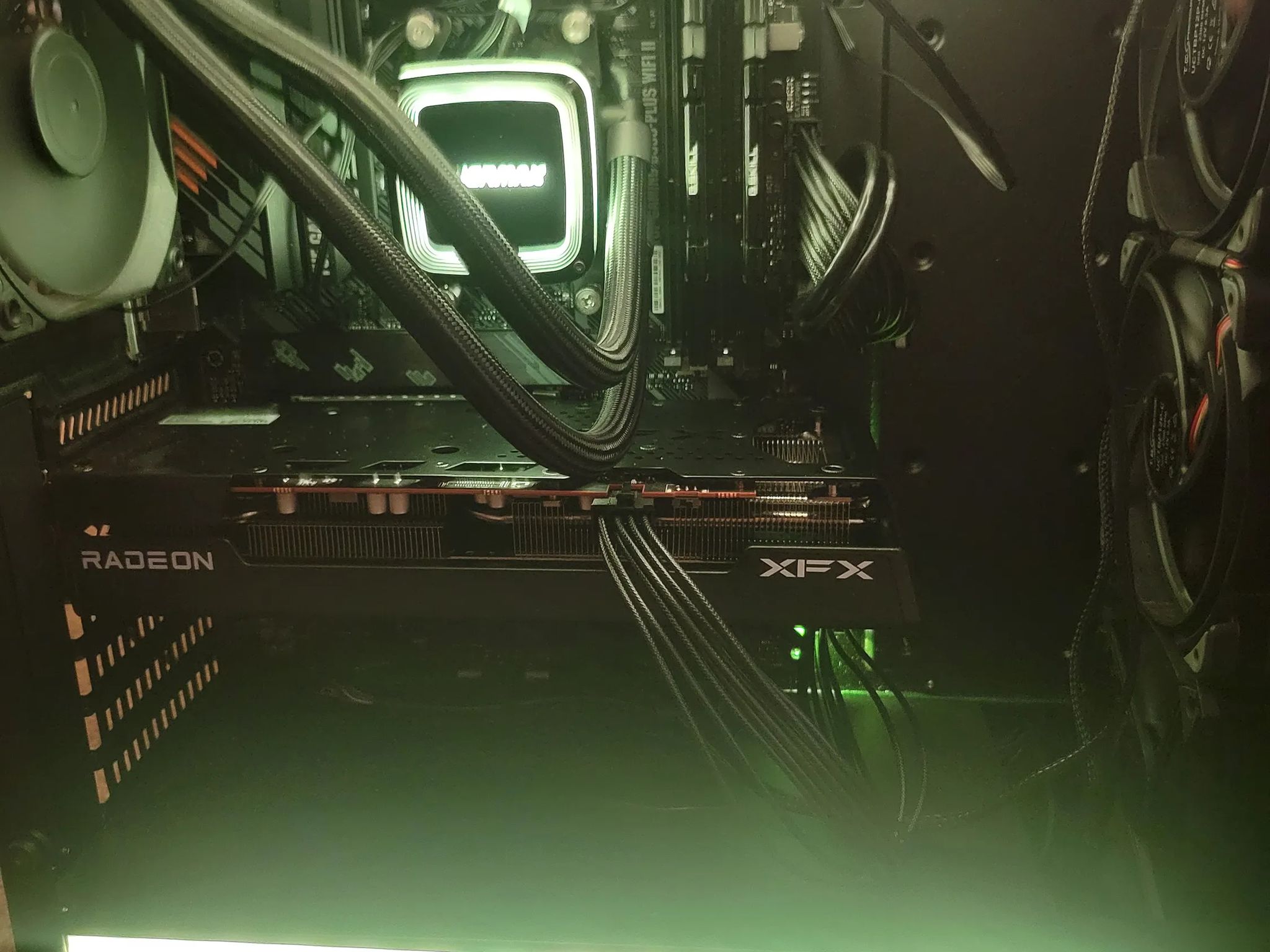 New Year, New Gaming PC: Ryzen 5 5600X, 16GB, 1TB, RX 6600XT 8GB