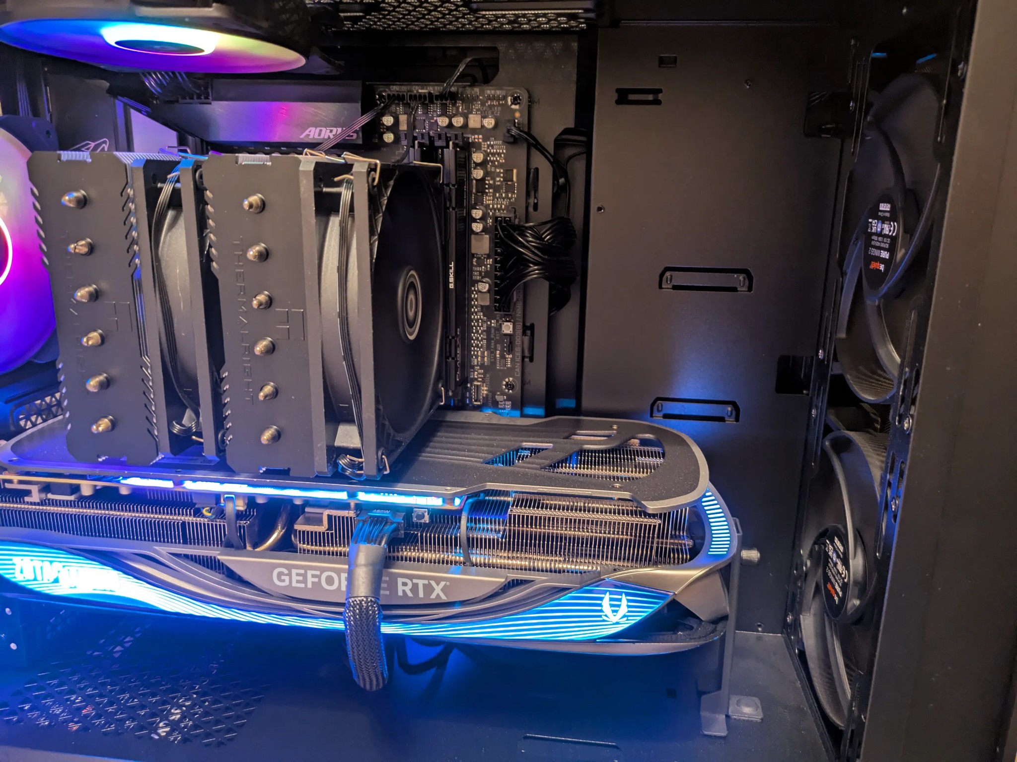 ZOTAC GeForce RTX 4070 Ti AMP Extreme AIRO - ZOTAC's flagship Cooler. Factory OC. DLSS 3 & 4