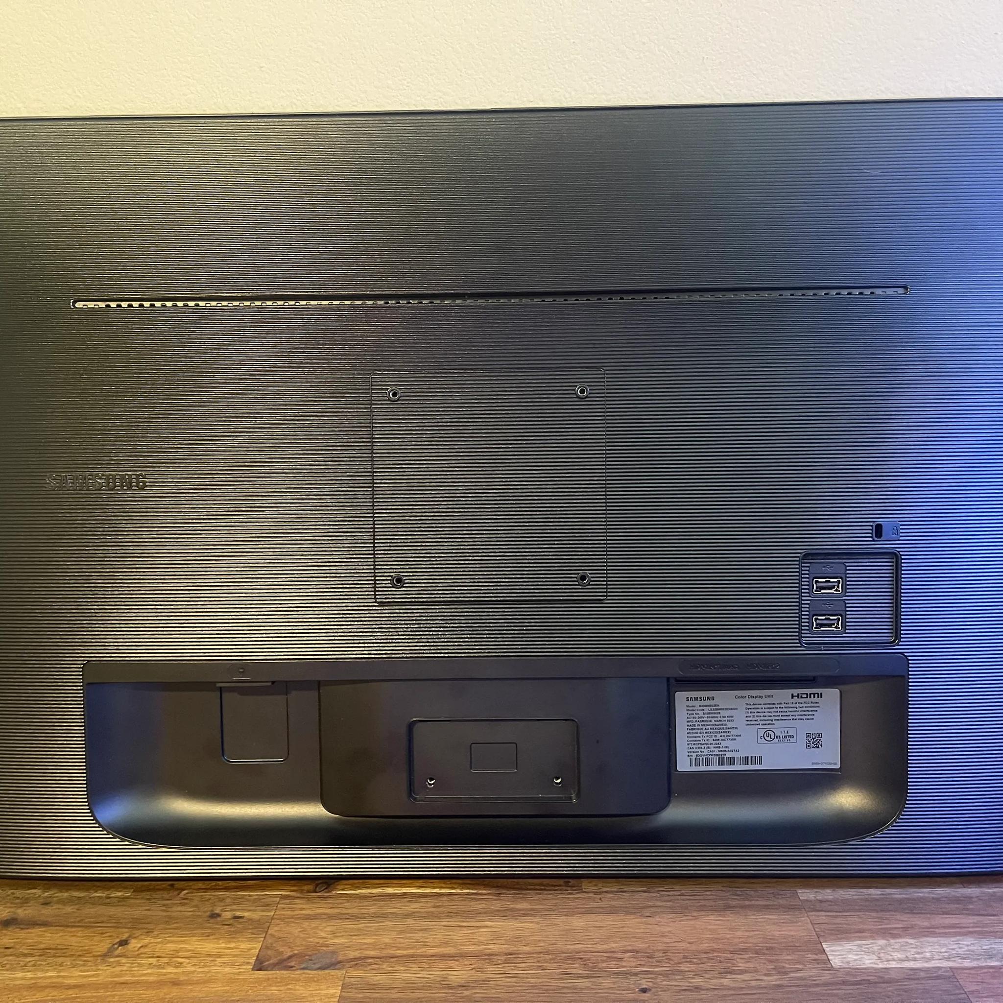 Samsung 32" 1080p 60Hz Smart Monitor w/Streaming TV