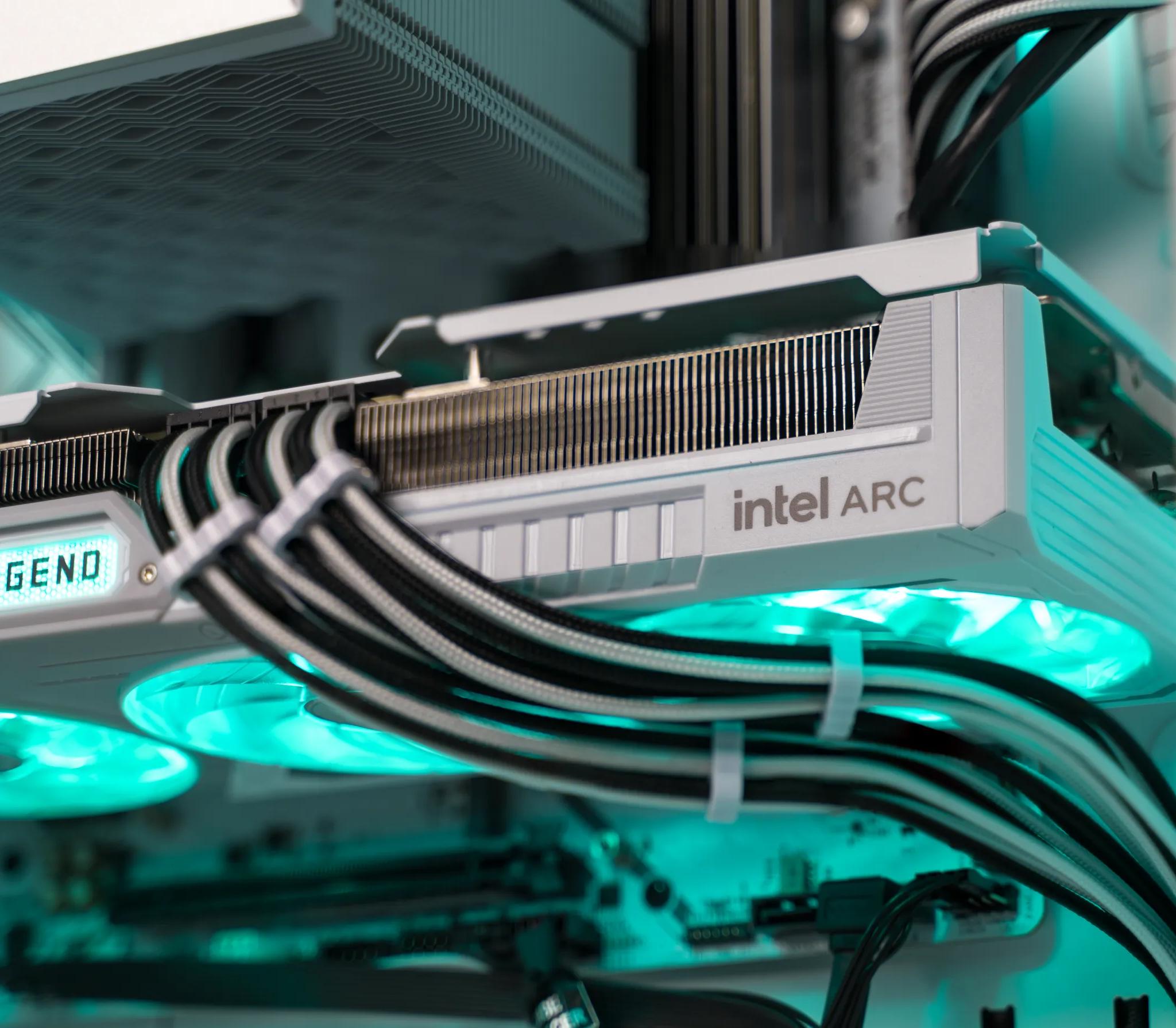 “Steelofringe” Arc B580 i3 14100F 32GB Windows 11 2TB Gaming PC Powerhouse