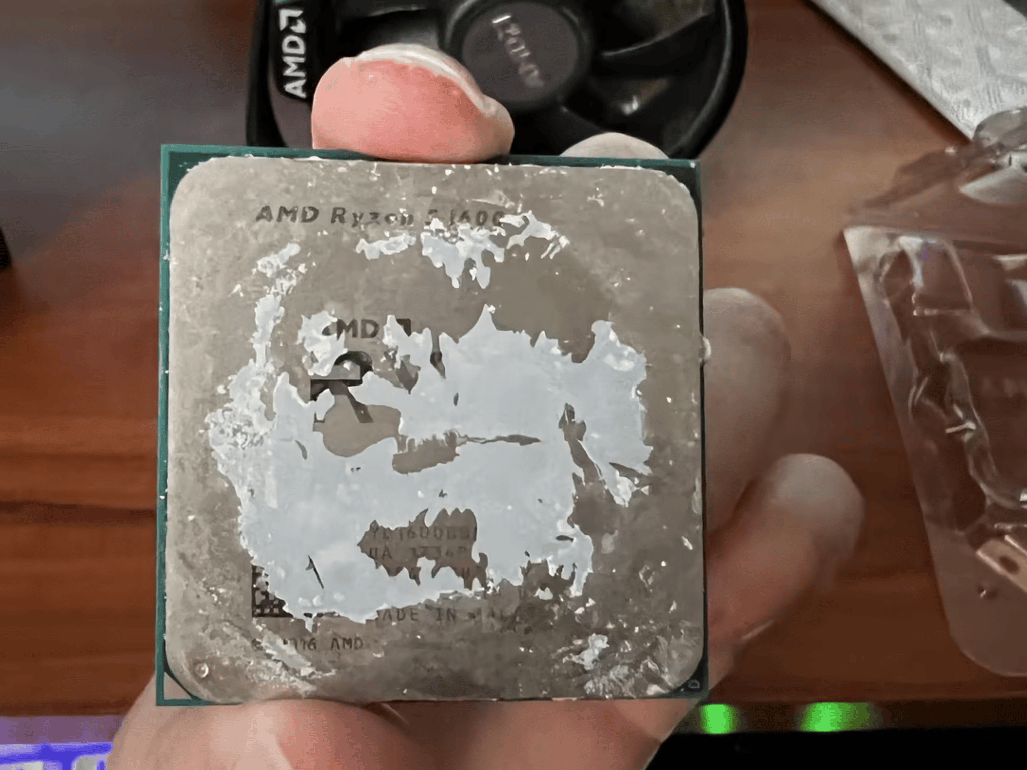 AMD Ryzen 5 1600 with Stock Cooler 