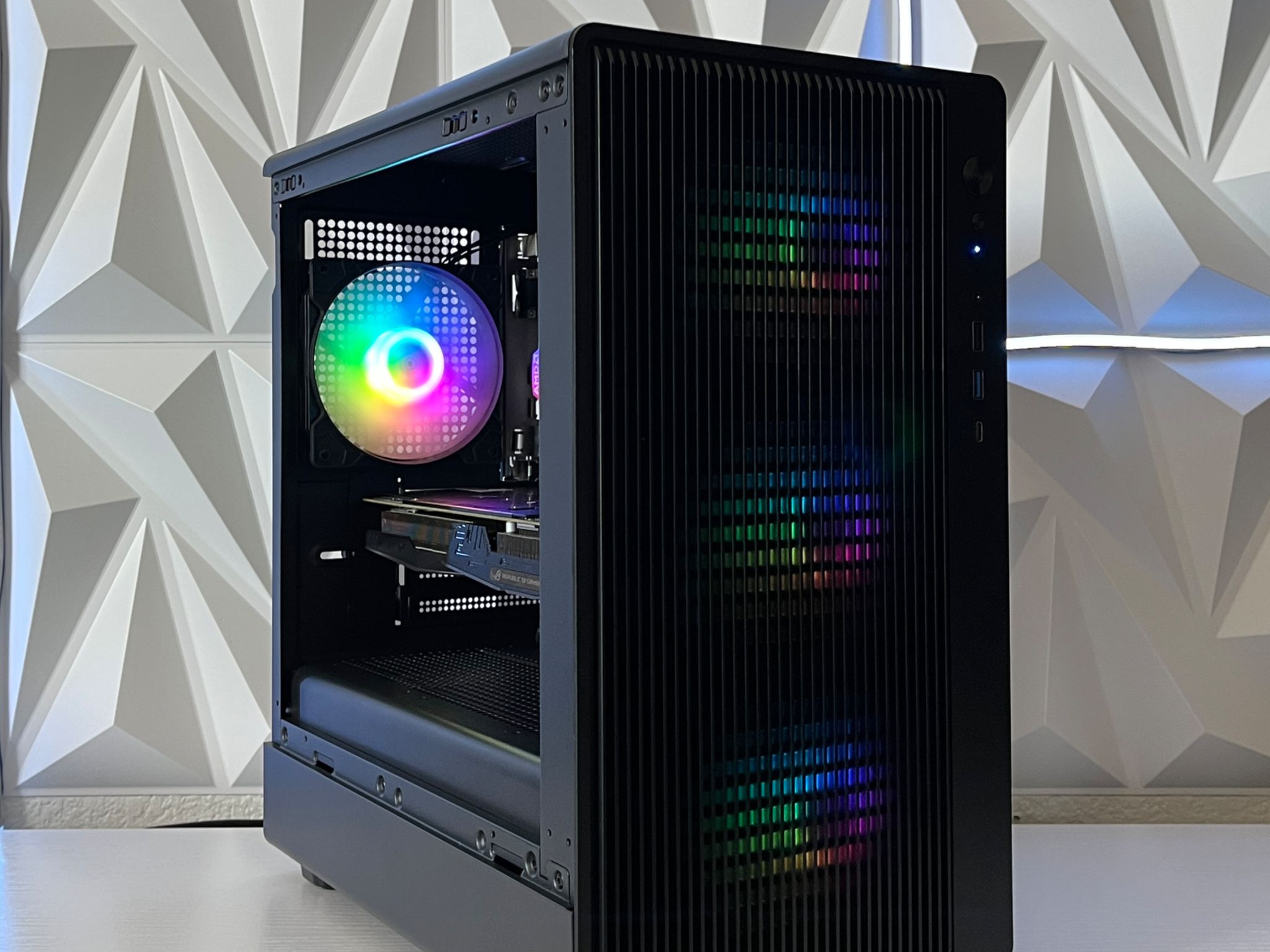 GTX 1060 6GB, Ryzen 5 2600, 16GB RAM | Black RGB Gaming Computer/PC