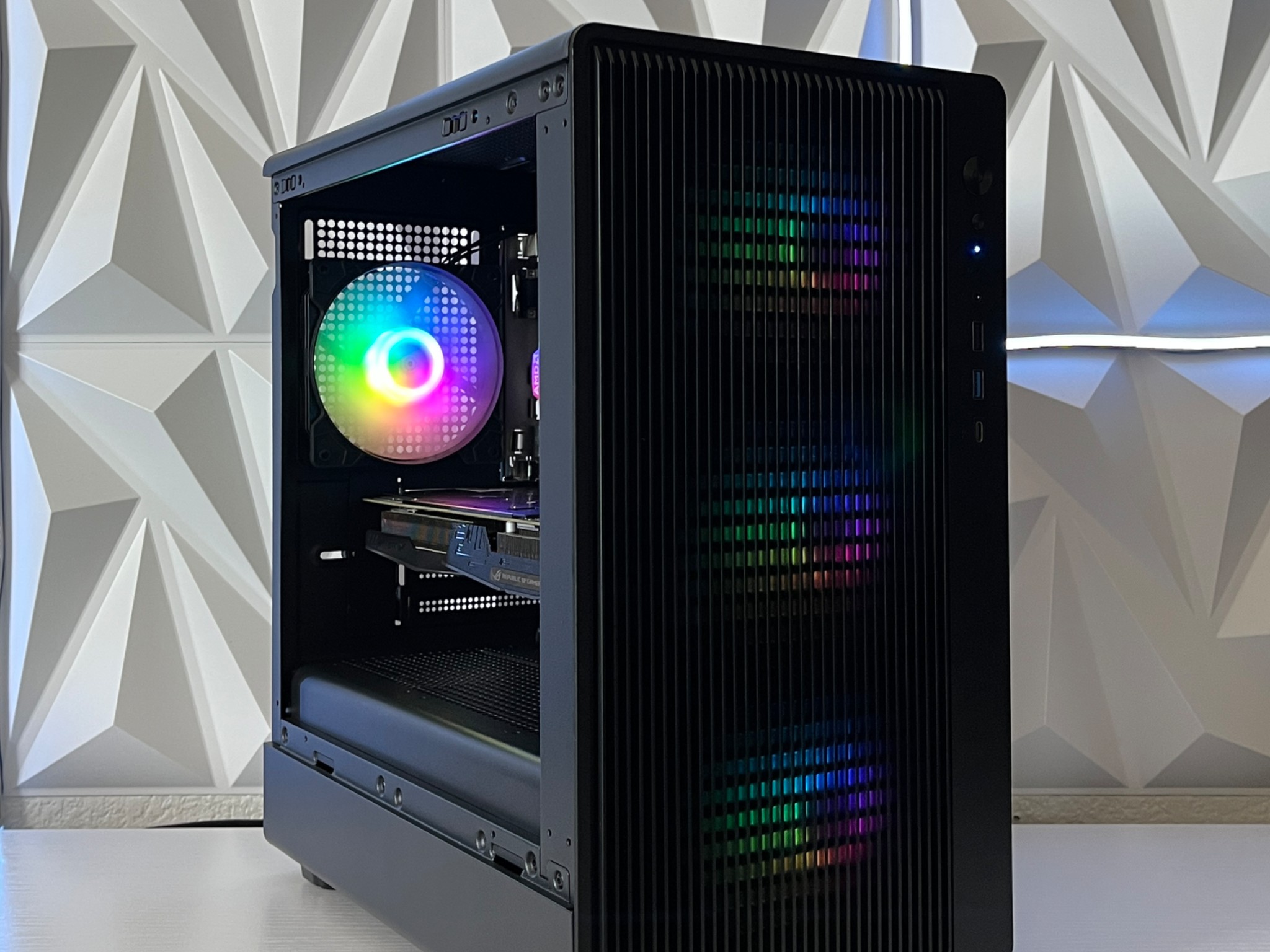 GTX 1060 6GB, Ryzen 5 2600, 16GB RAM | Black RGB Gaming Computer/PC