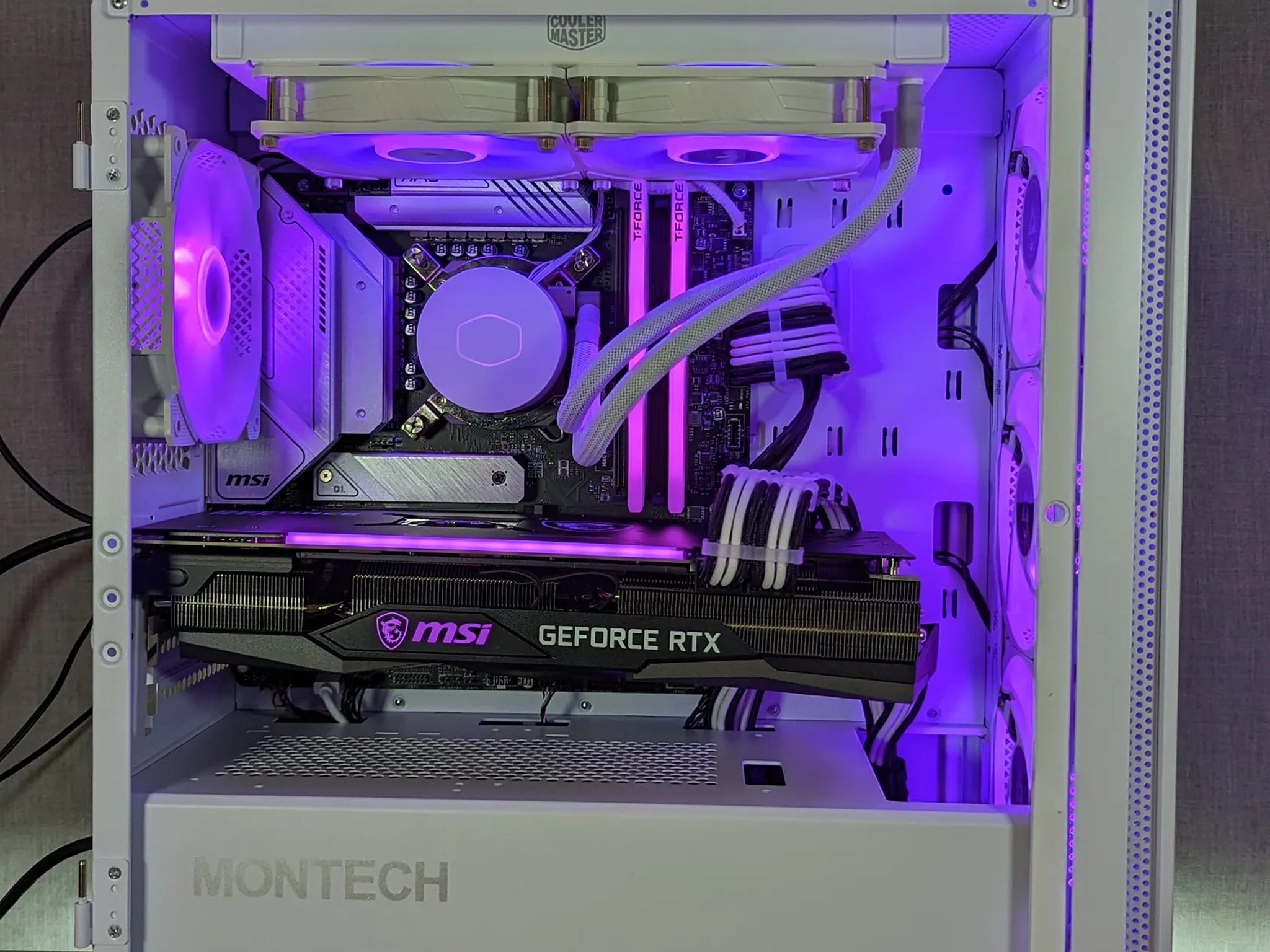 RTX 3070ti // i5 12600K // 16GB 3600Mhz DDR4 // 1TB Gen4 NVMe // WiFi