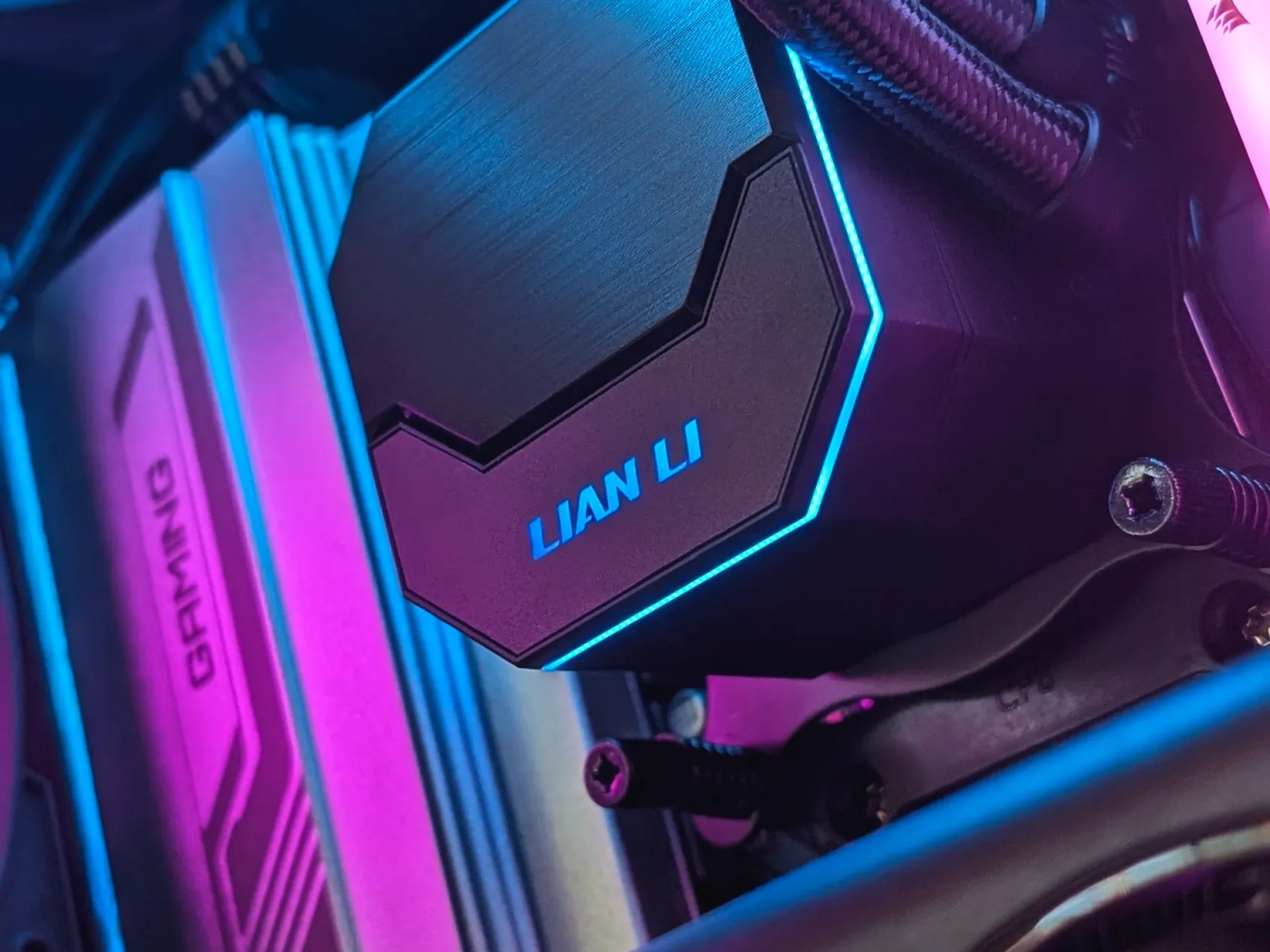 AMD BEAST | RX 7700XT | AMD RYZEN 9600X | 1TB NVME SSD | 32GB DDR5 6000MT/S | ARGB | WATER COOLED