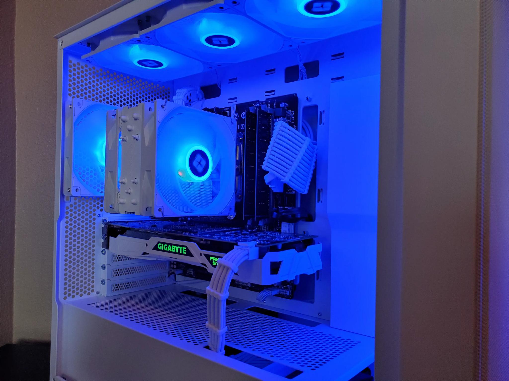 Gaming PC | i7 4770K | GTX 1070 8GB | 500GB SSD | WiFI