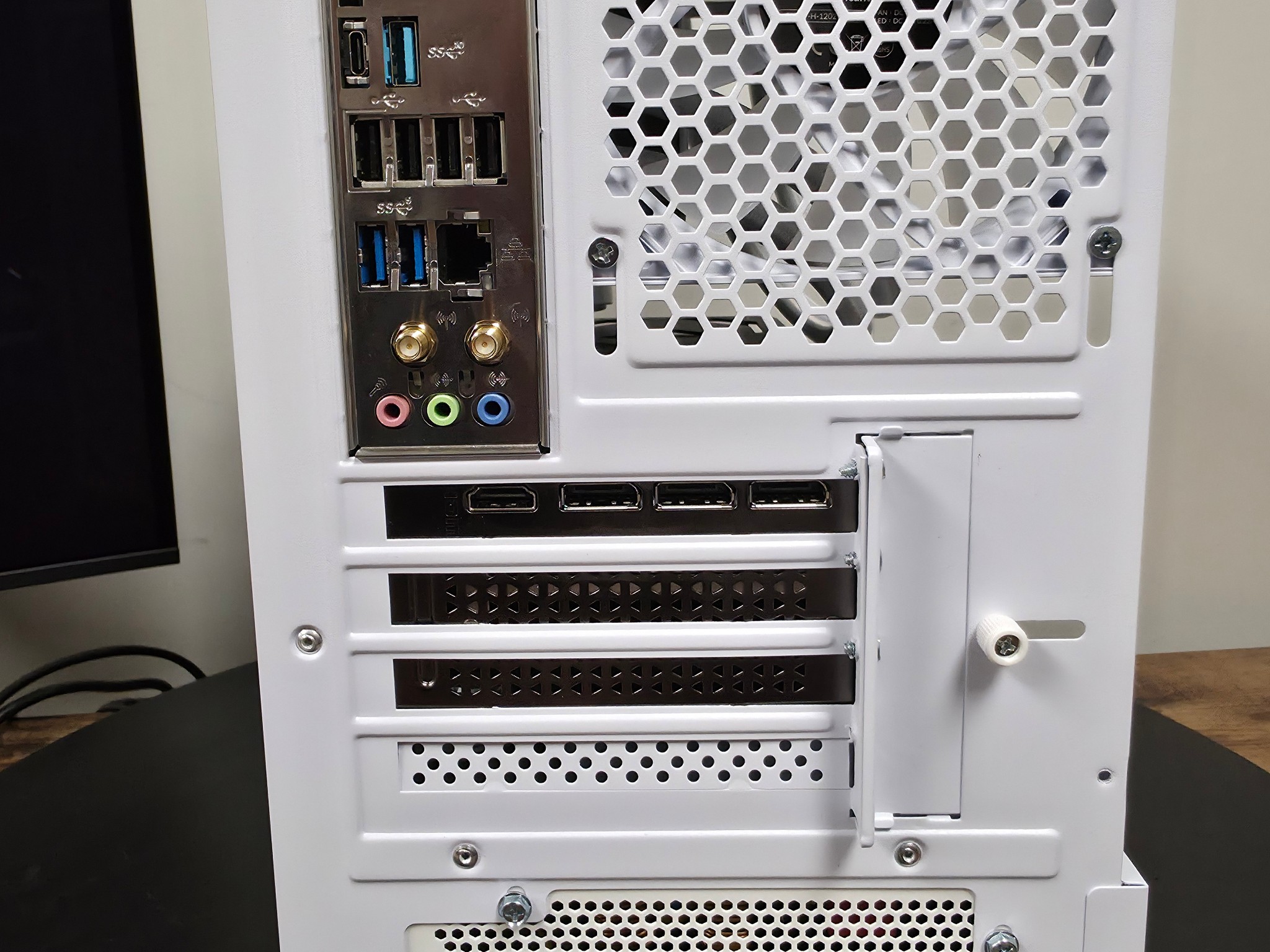 🔥 Ryzen 7 7700 + RTX 5070 Ti 16GB Gaming PC 🔥 💻 32GB DDR5 6000 | 2TB NVMe SSD | White RGB Build