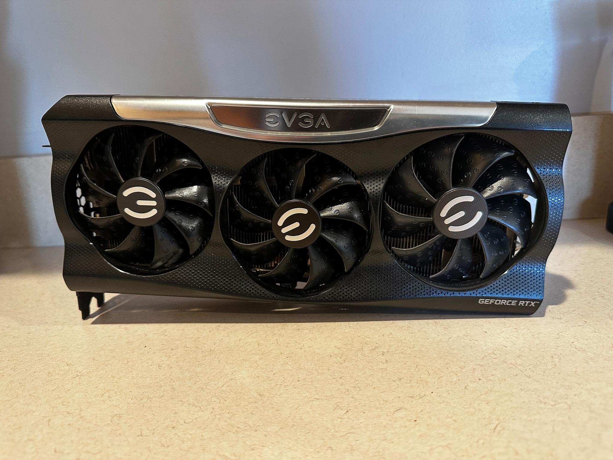 EVGA NVIDIA GeForce RTX 3090 FTW3 Ultra 24GB
