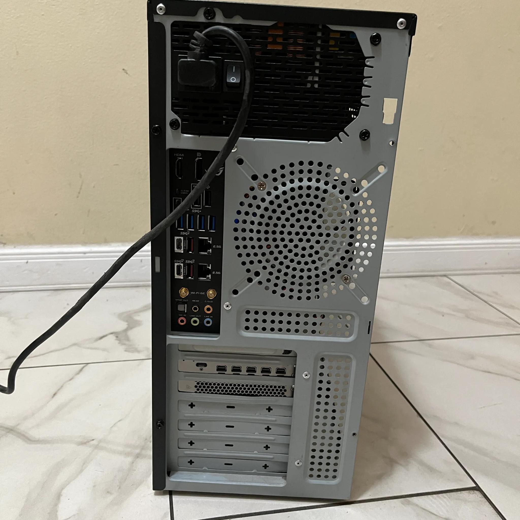 🖥️ Sleeper Gaming PC - Intel i5-11400F, AMD W5700 8GB, 16 GB RAM, 1 TB Storage, High Performance PC