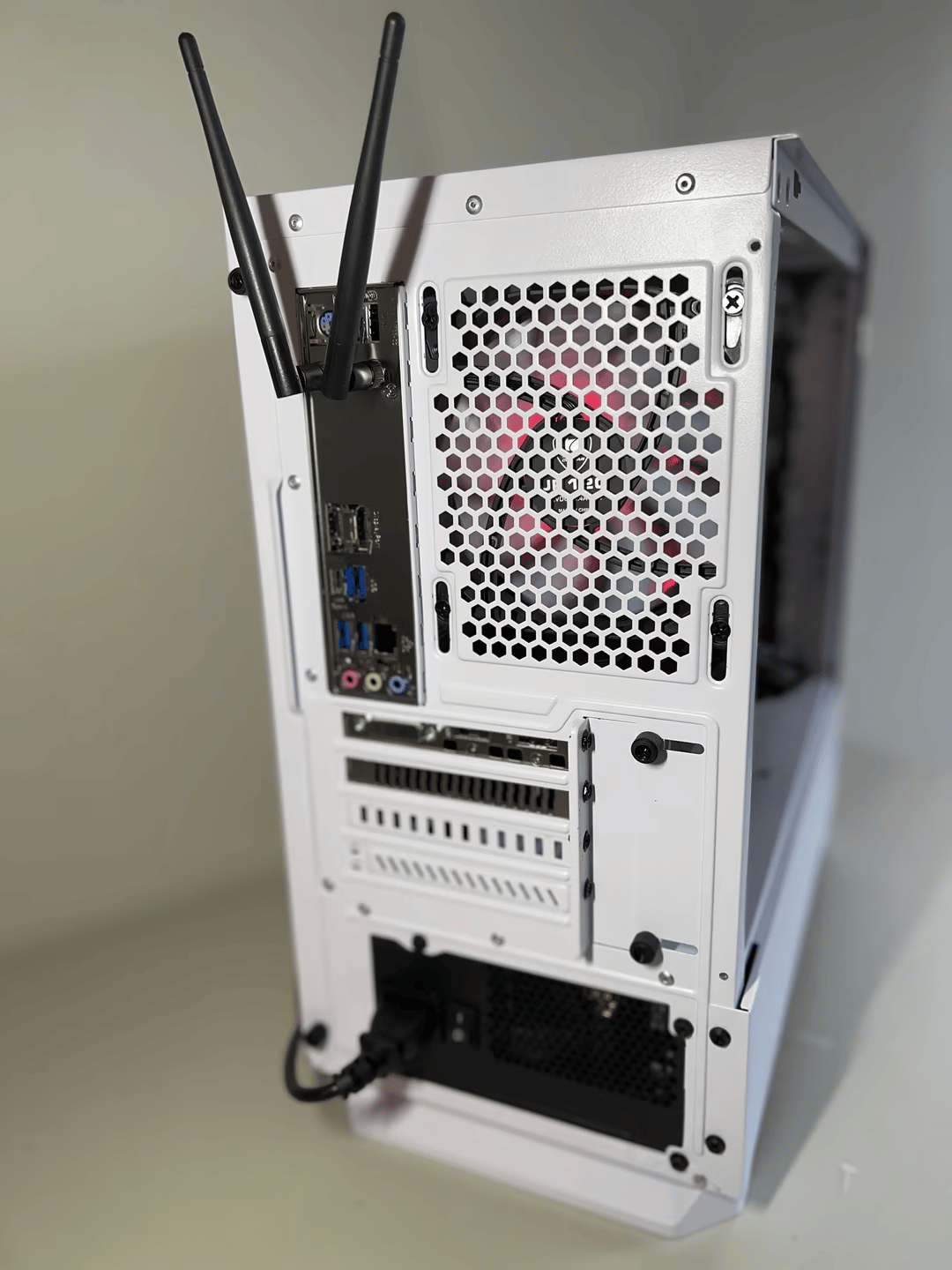 Budget Intel Gaming PC - Intel i3 10100F, GTX 1650, 16GB DDR4 3200MHz, 512GB NVME, WiFi/BT, ARGB