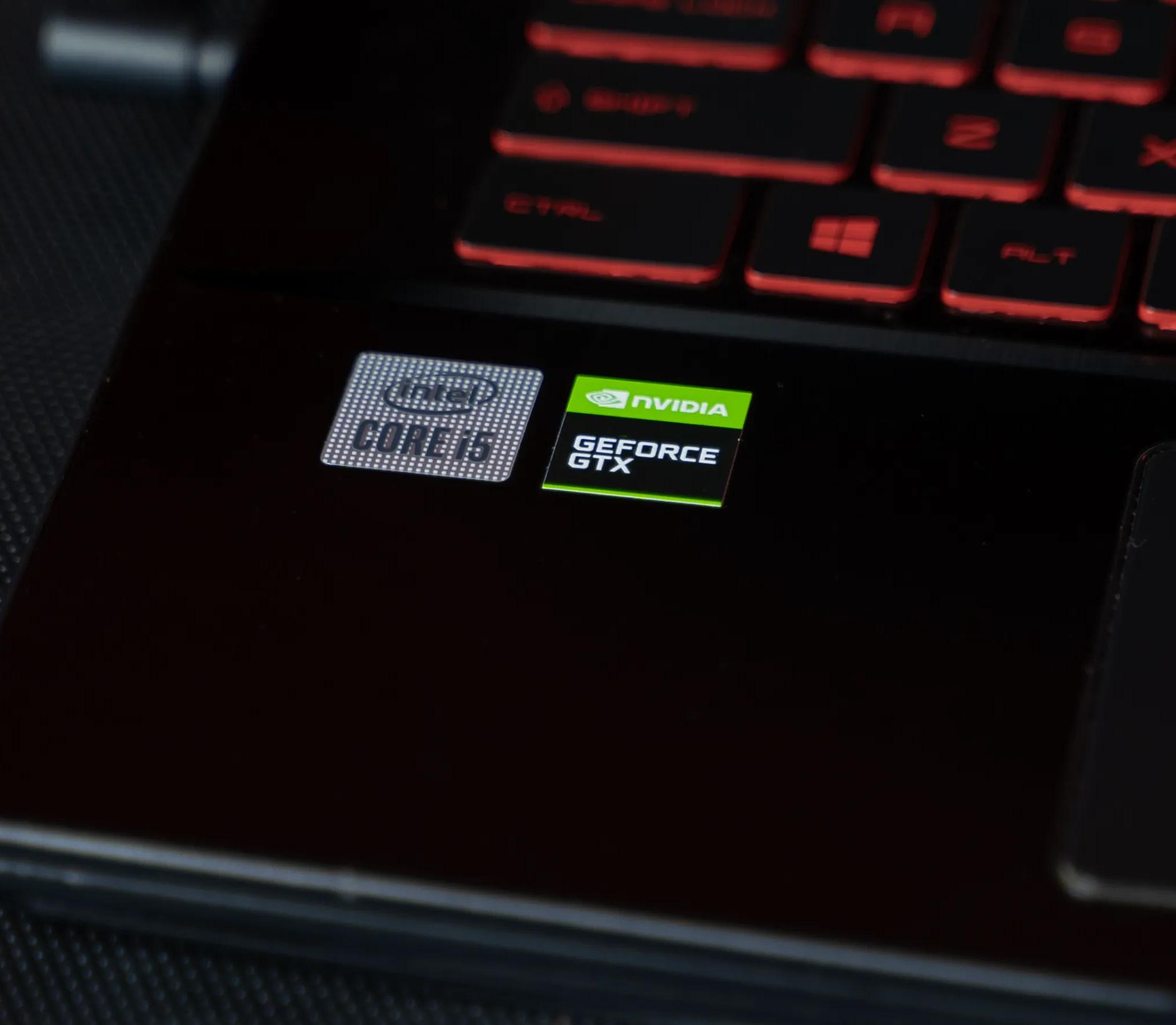 MSI GF63 Thin- GTX 1650- i5 10500H- 1TB M.2-16GB RAM 15.6"