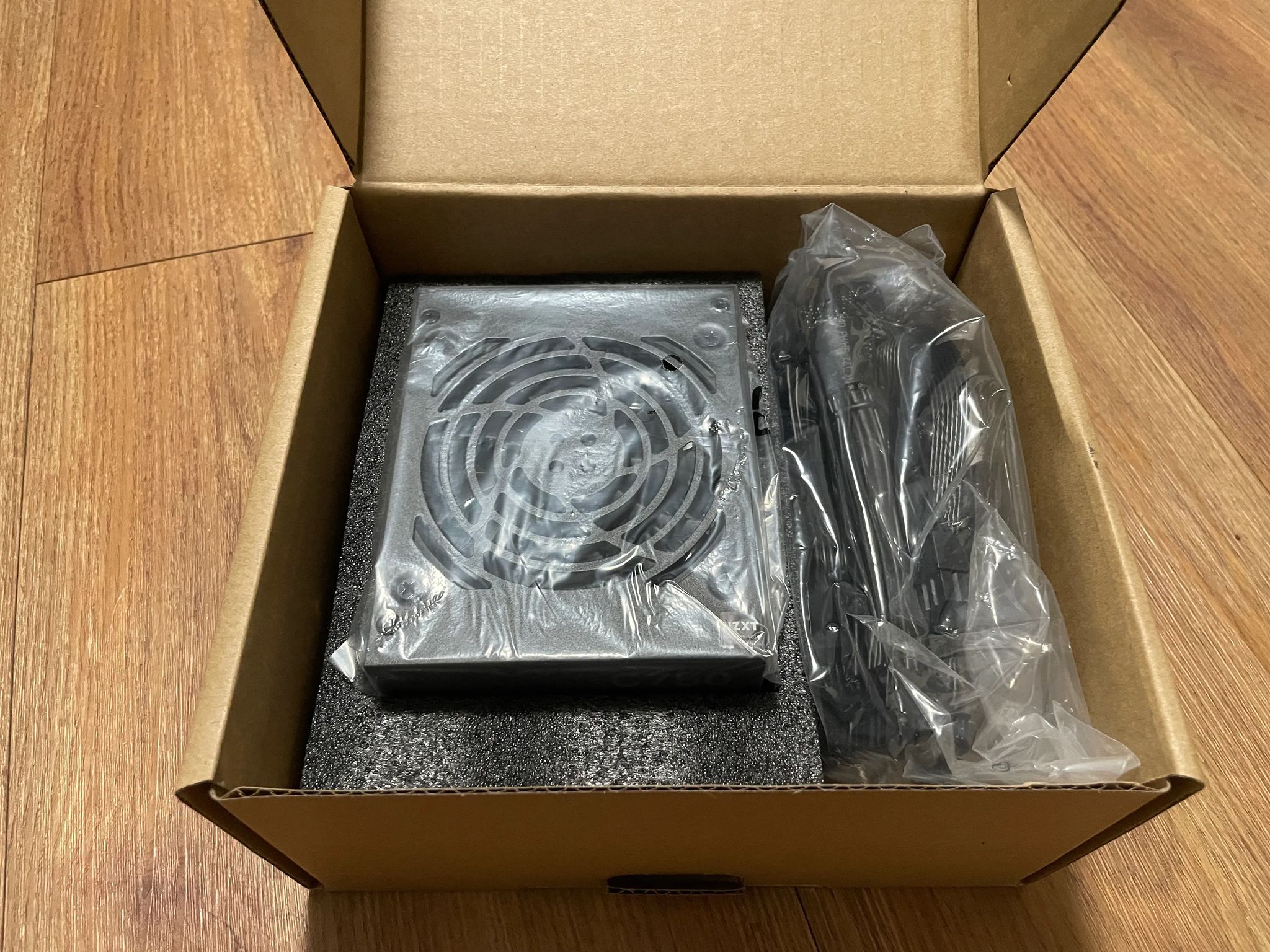 NZXT SFF 750W 80+ GOLD PSU