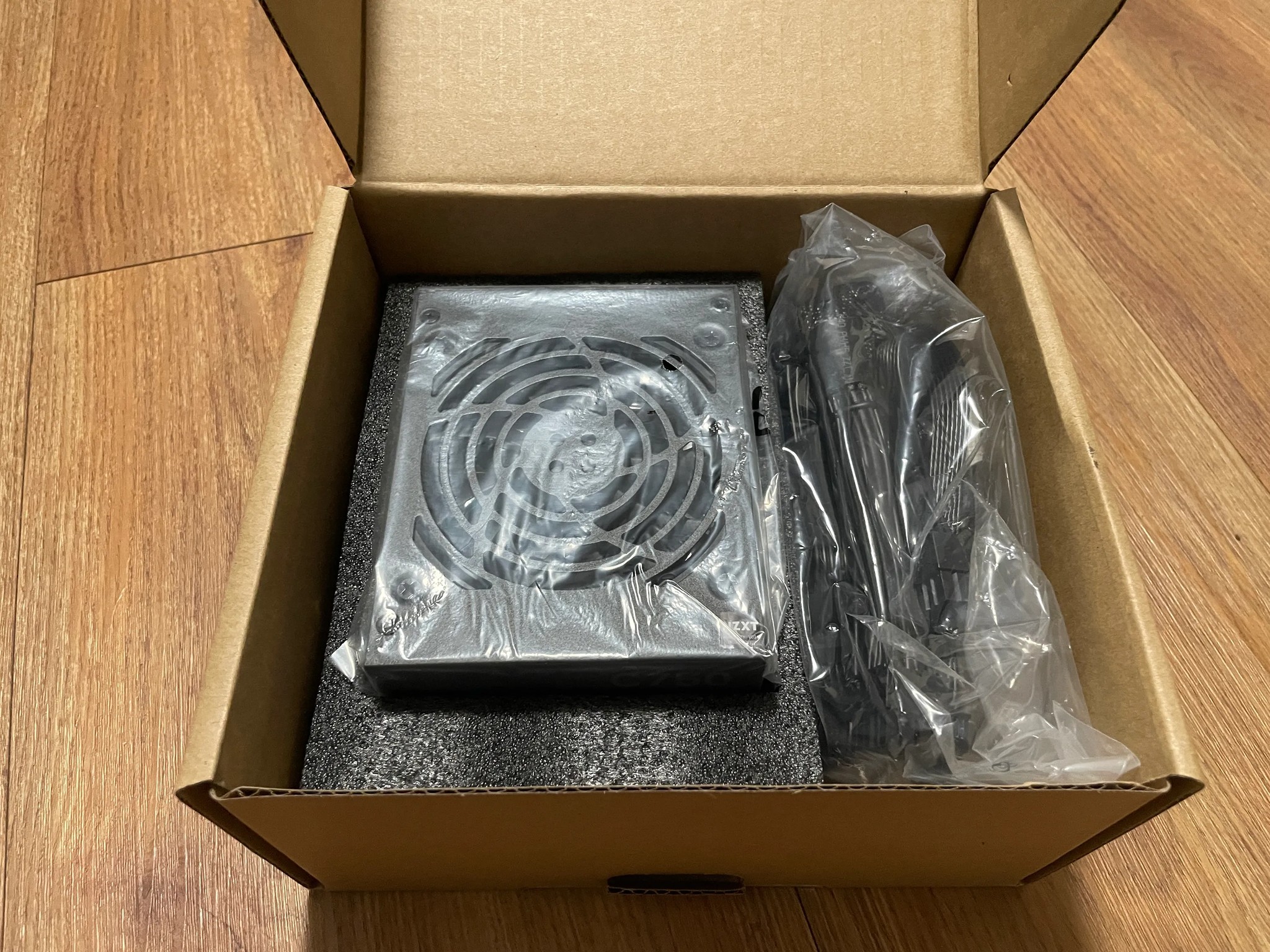 NZXT SFF 750W 80+ GOLD PSU