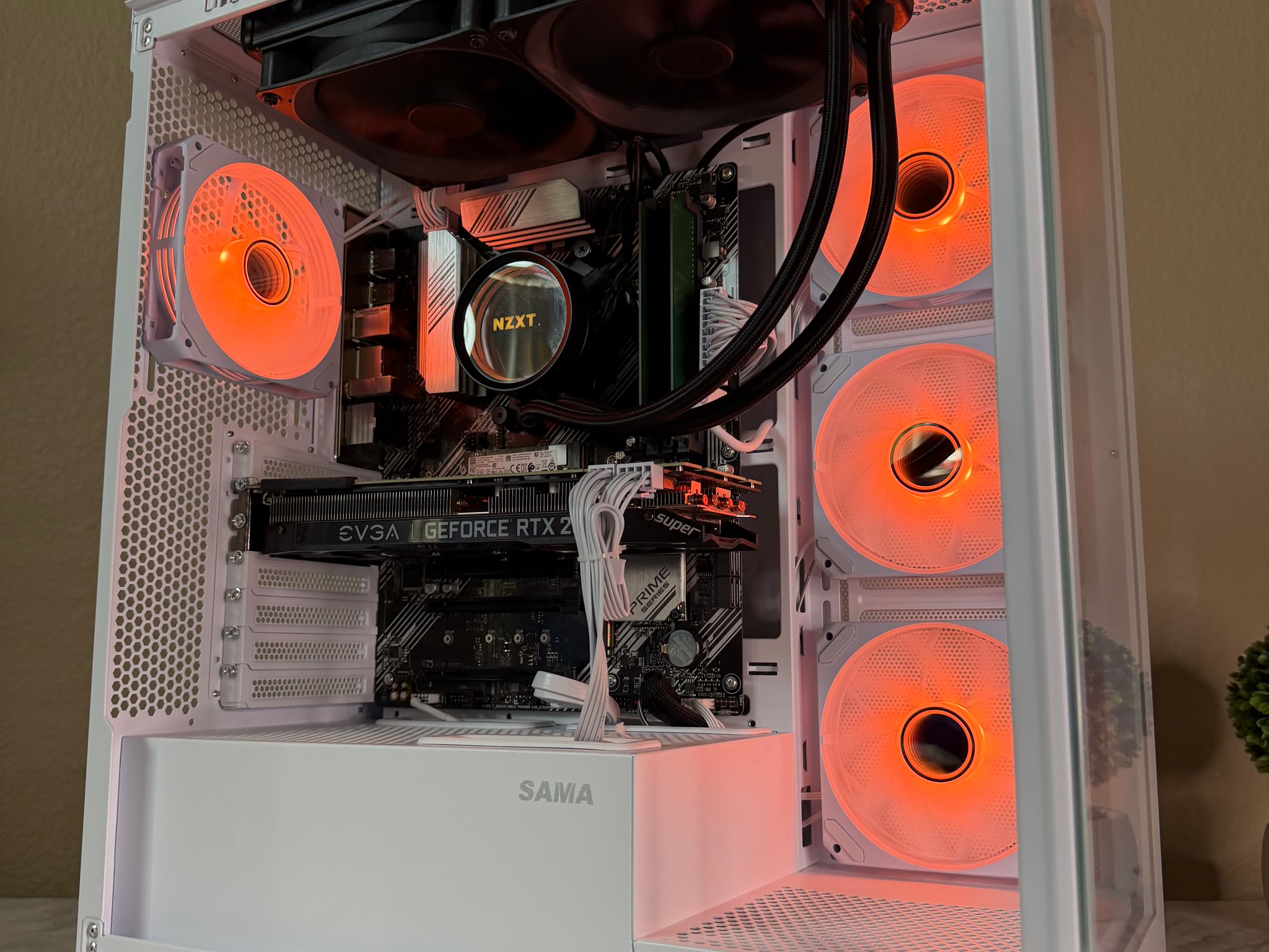 Ryzen 7 2700 | RTX 2070 SUPER | 16 gb ram | 512gb ssd | win 11 home activated