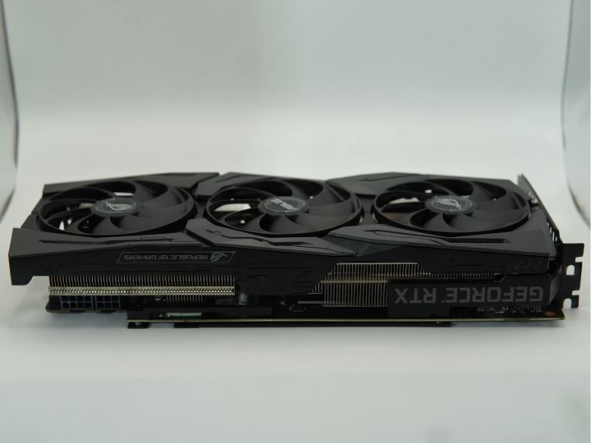 ASUS ROG STRIX 2060 SUPER
