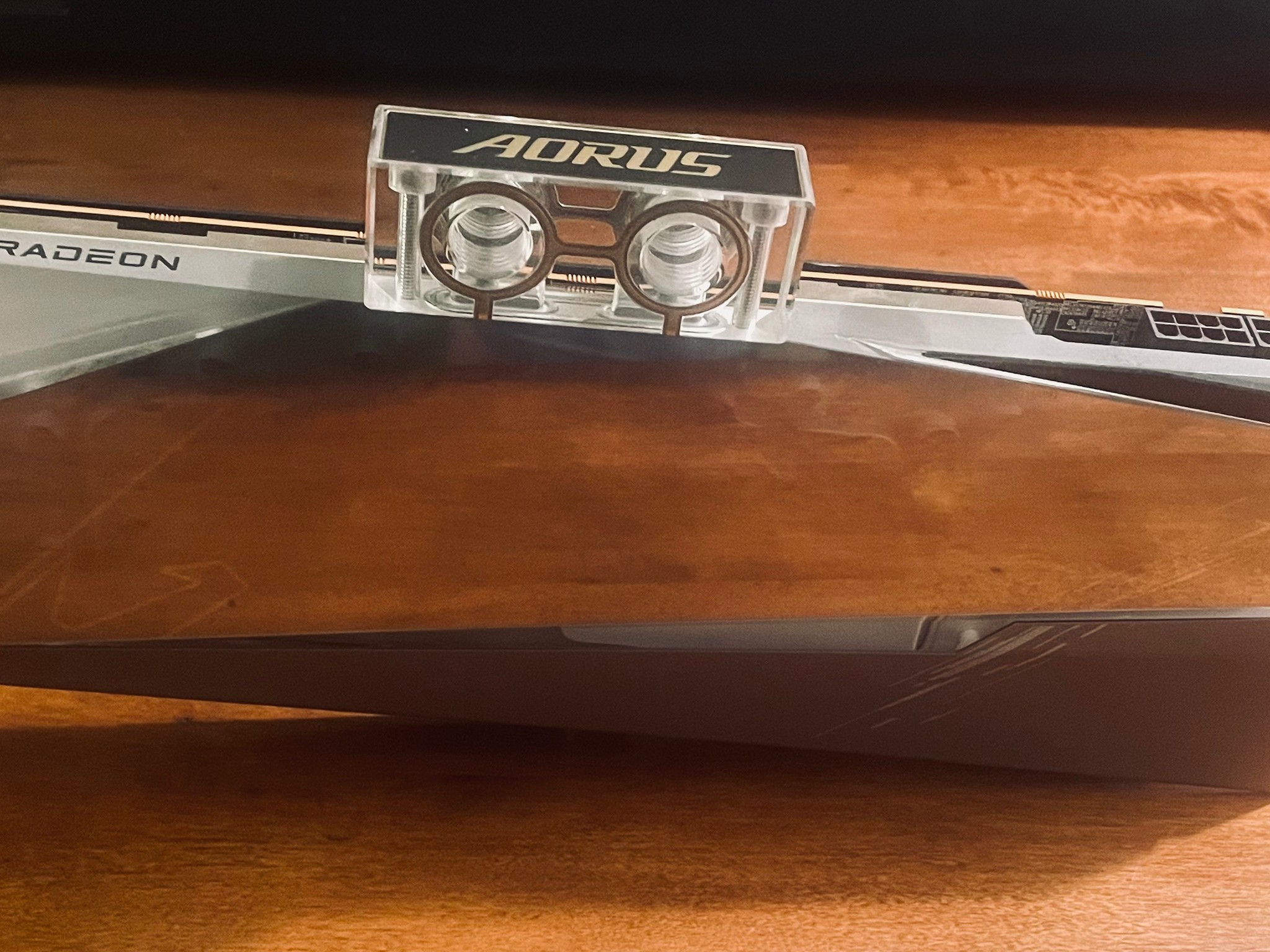 GIGABYTE AORUS Radeon RX 6900 XT XTREME WATERFORCE WB 16GB GDDR6