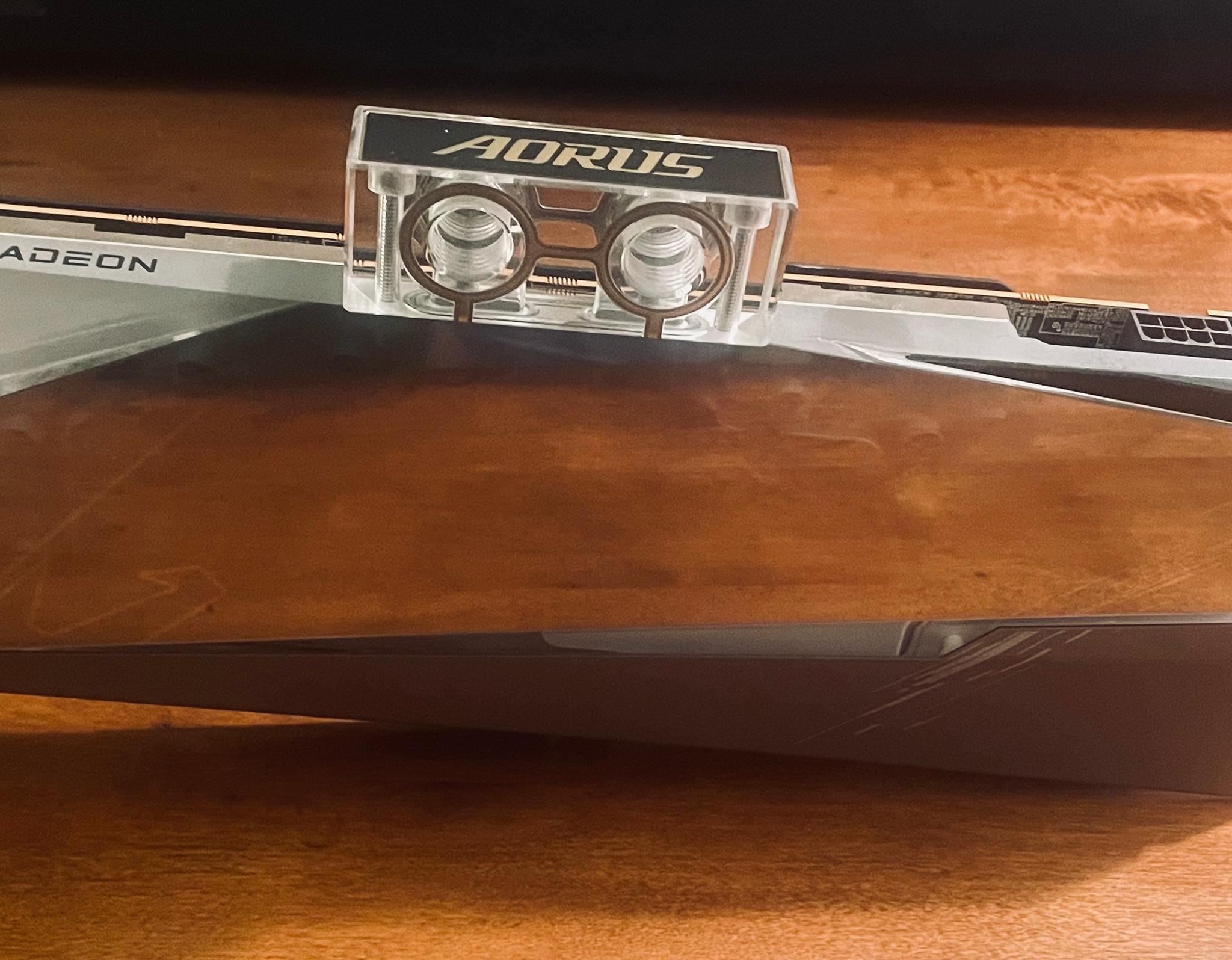 GIGABYTE AORUS Radeon RX 6900 XT XTREME WATERFORCE WB 16GB GDDR6