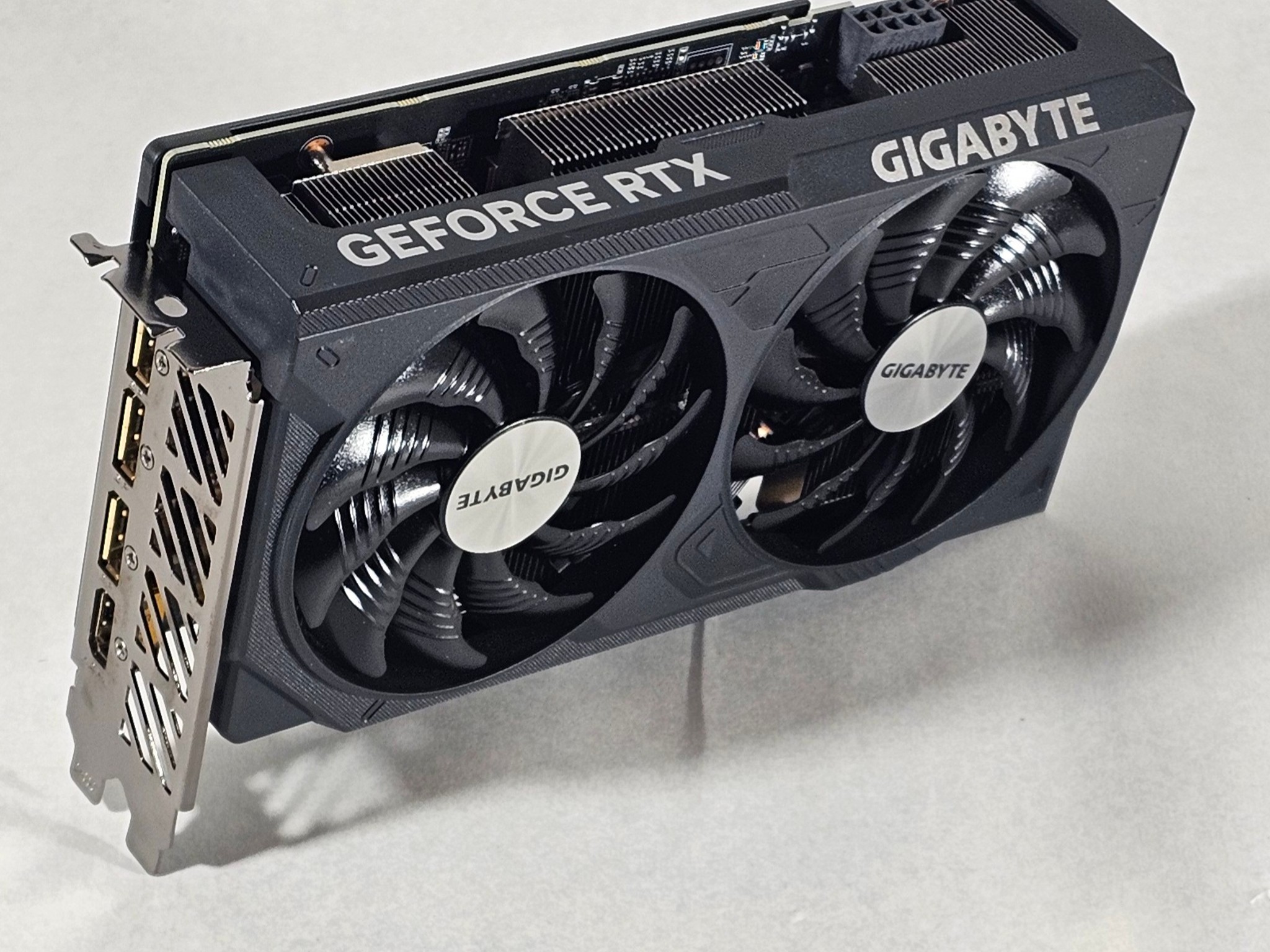 RTX 4060 Ti Gigabyte 8GB