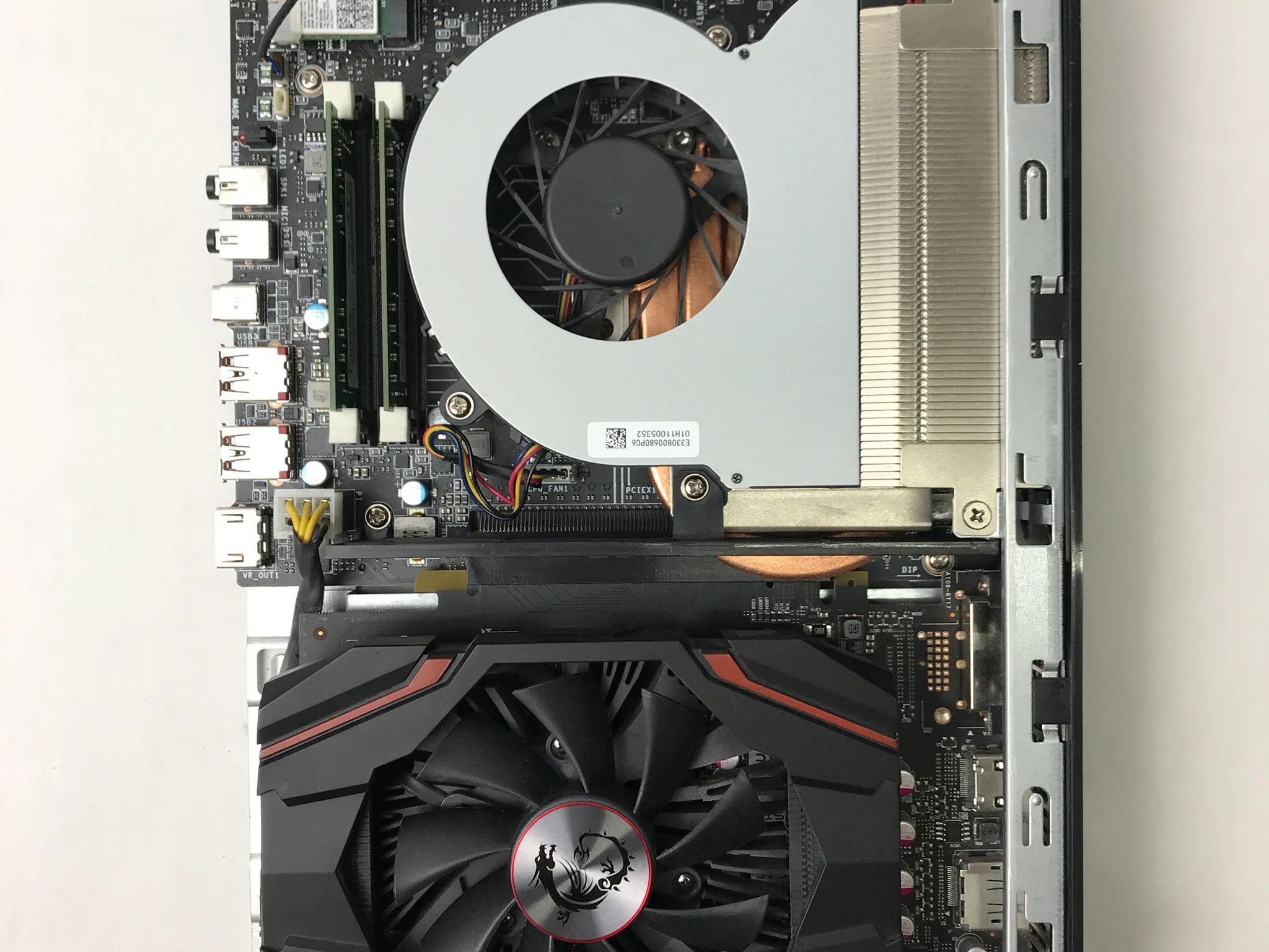 MSI Trident 3 (MS-B906) i7-7700 3.60GHz 16GB RAM 500GB SS GTX 1060
