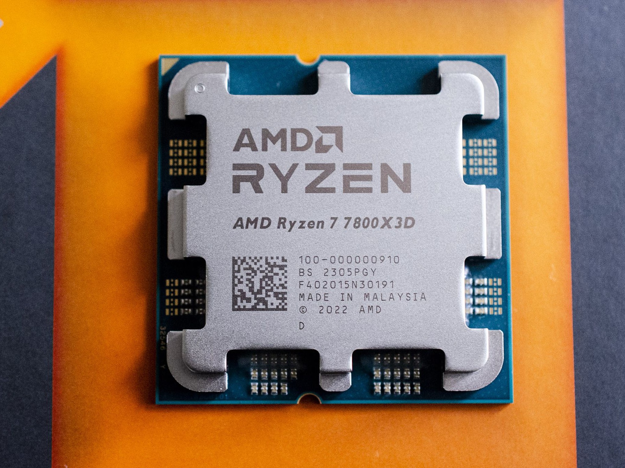 BNIB AMD Ryzen 7 7800X3D