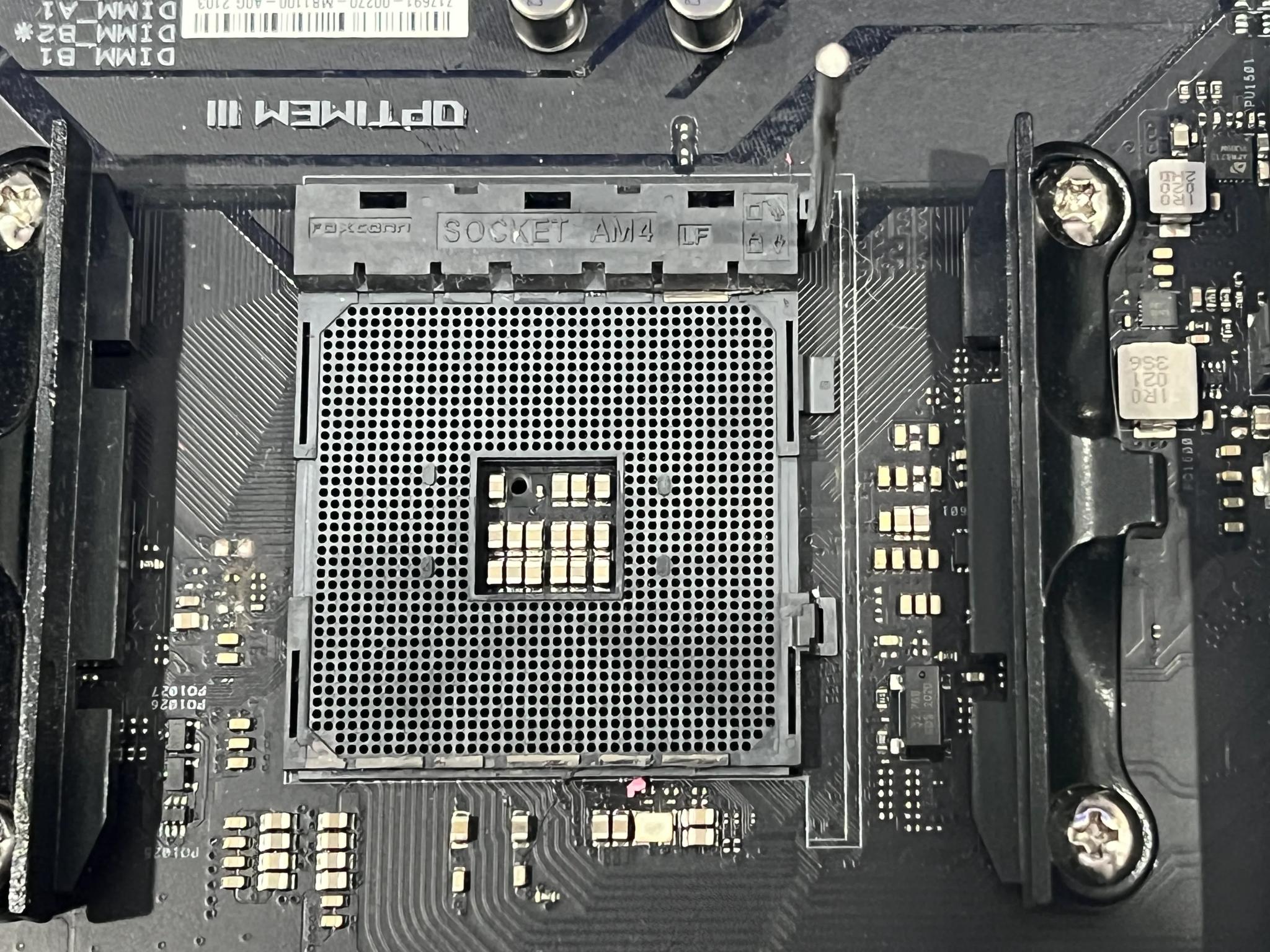 ASUS ROG CROSSHAIR VIII MOTHERBOARD INCLUDES AMD RYZEN 9 5900X PROCESSOR