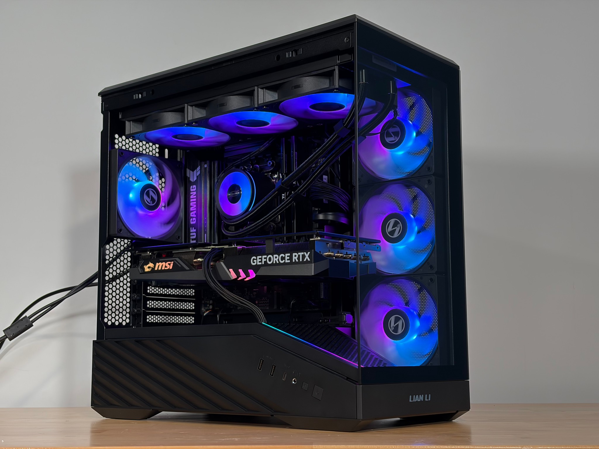 RTX 4070 Ryzen 5 7600x Gaming PC