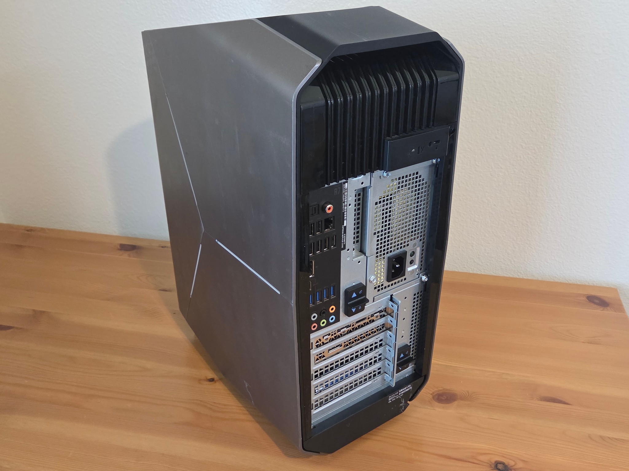 Budget Gaming Done Right! ❄️Liquid Cooled i7 8700K❄️| RTX 2080 | 32GB Ram | Windows 11