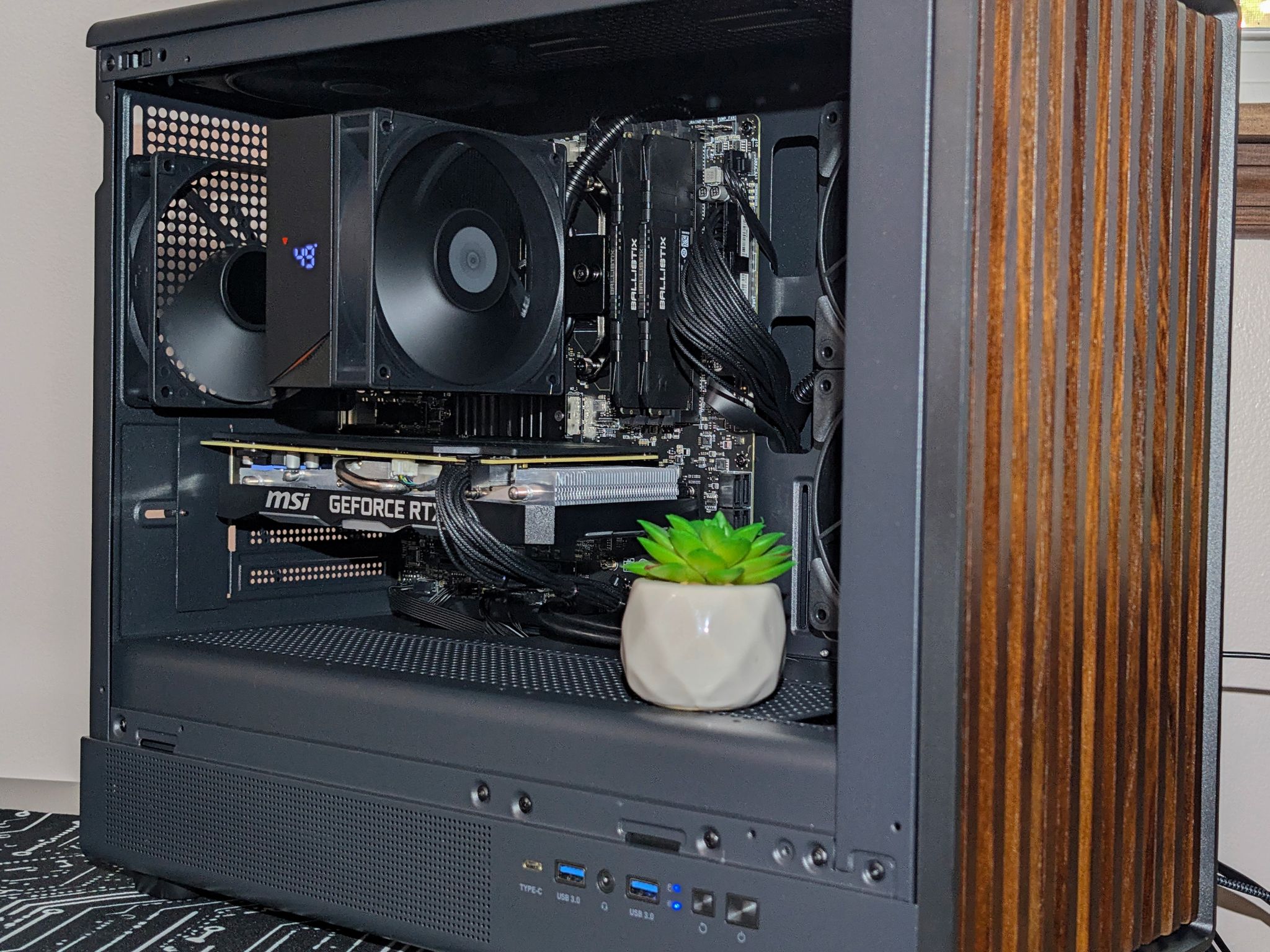 Ultra-Clean Wood Stealth PC | Ryzen 7 5800X + RTX 2060 Super | 1440p Gaming / Office Workstation