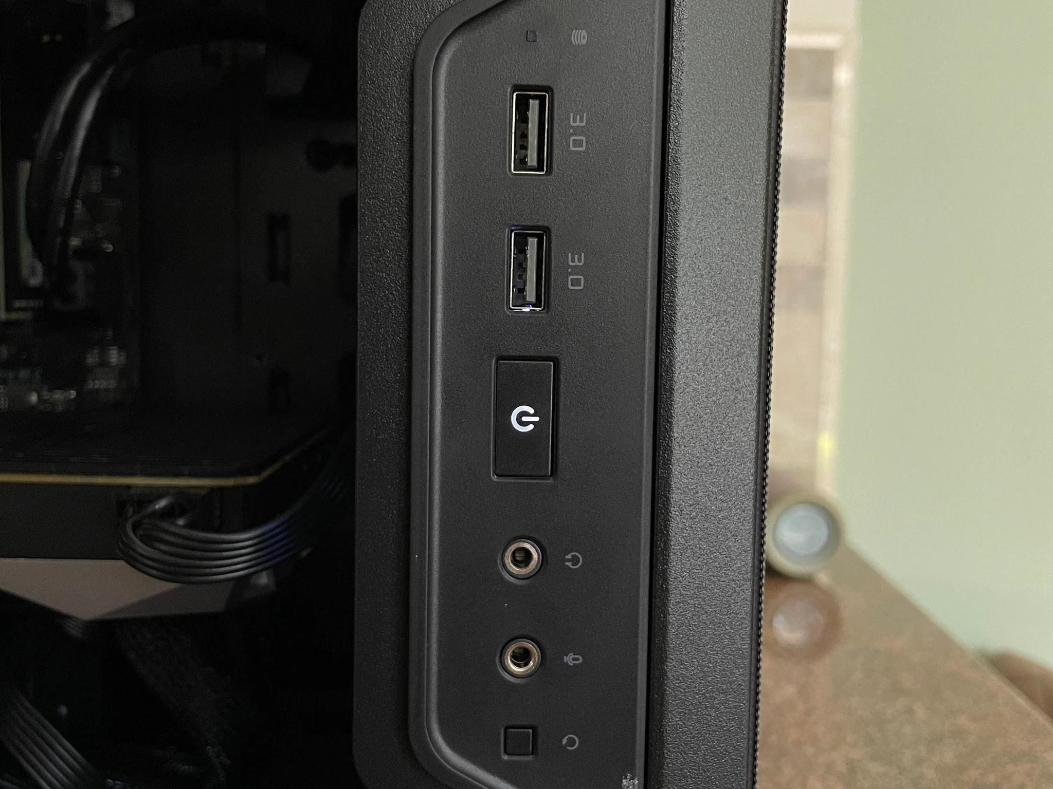 Funz Bx - GTX 1070 FE // Ryzen 5 3600 // 2TB M.2 SSD