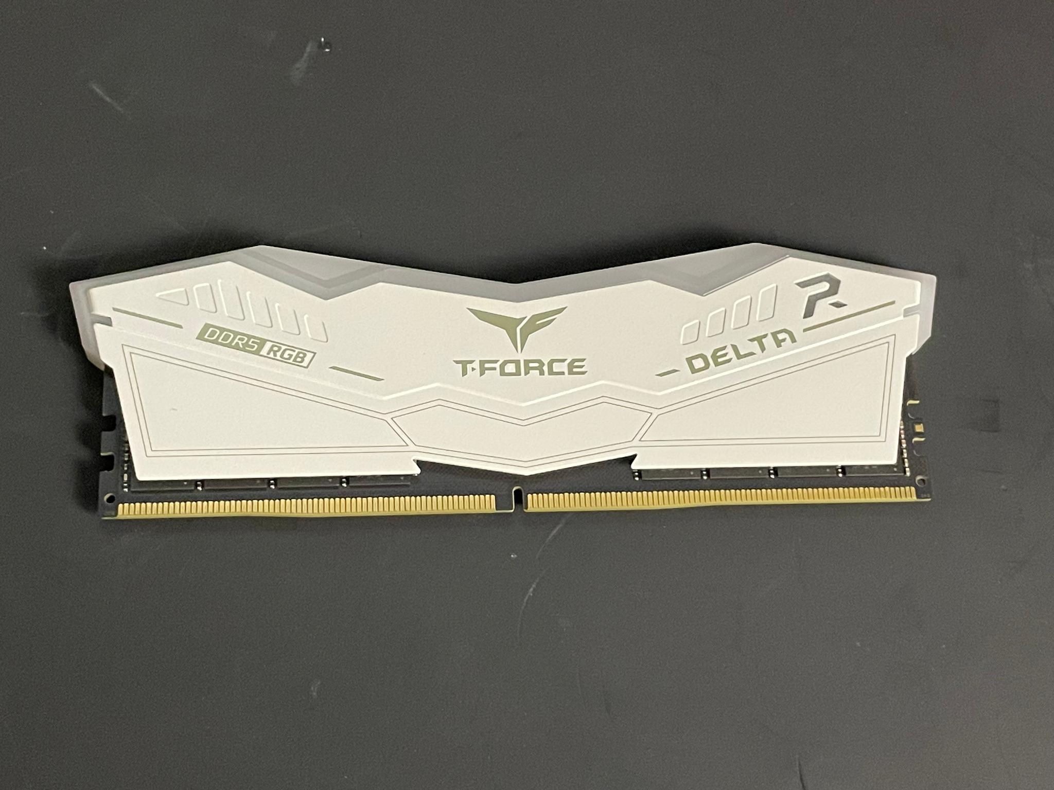 Teamgroup 48GB (1x48GB) 6800MT T-Force Delta RGB DDR5