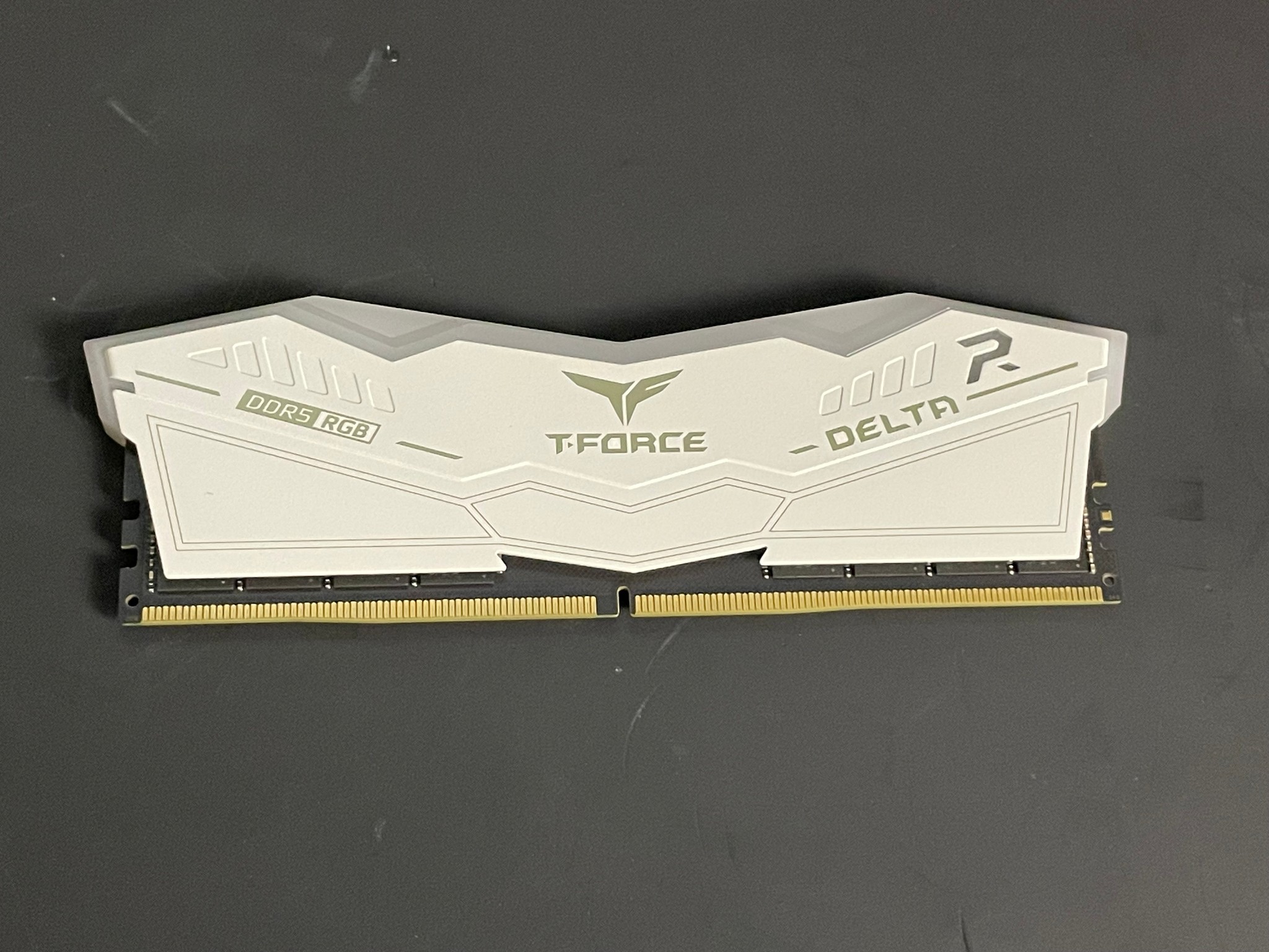 Teamgroup 48GB (1x48GB) 6800MT T-Force Delta RGB DDR5