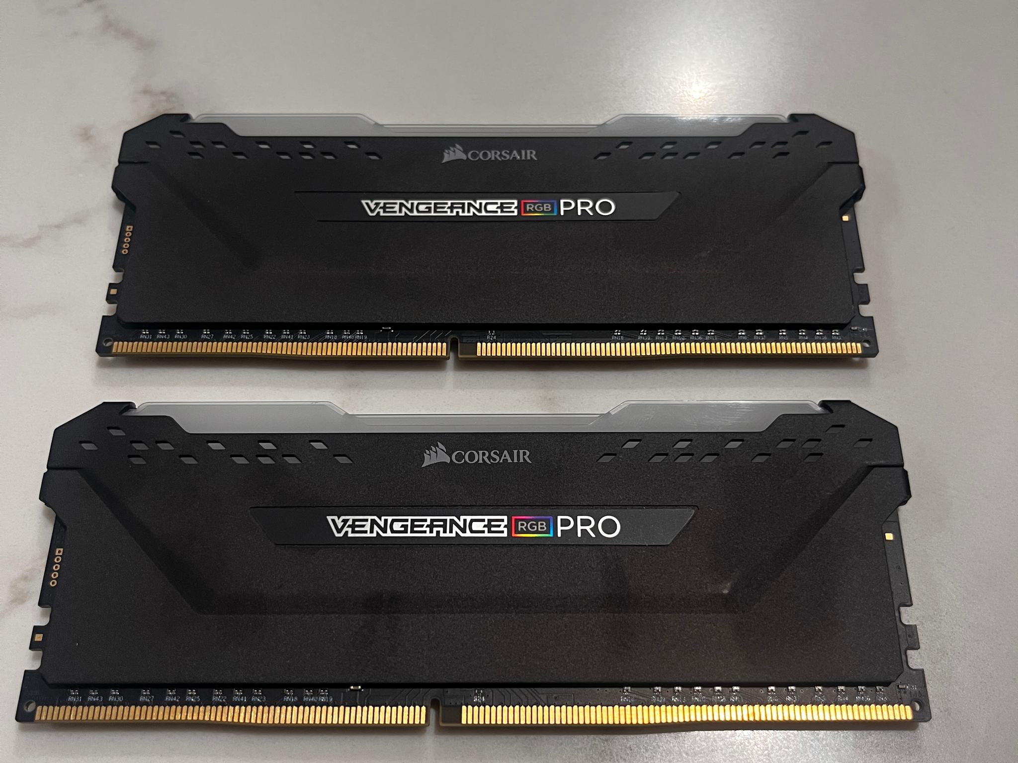 Corsair Vengeance RGB PRO DDR4 RAM 16GB (2x8GB) 3600MHz