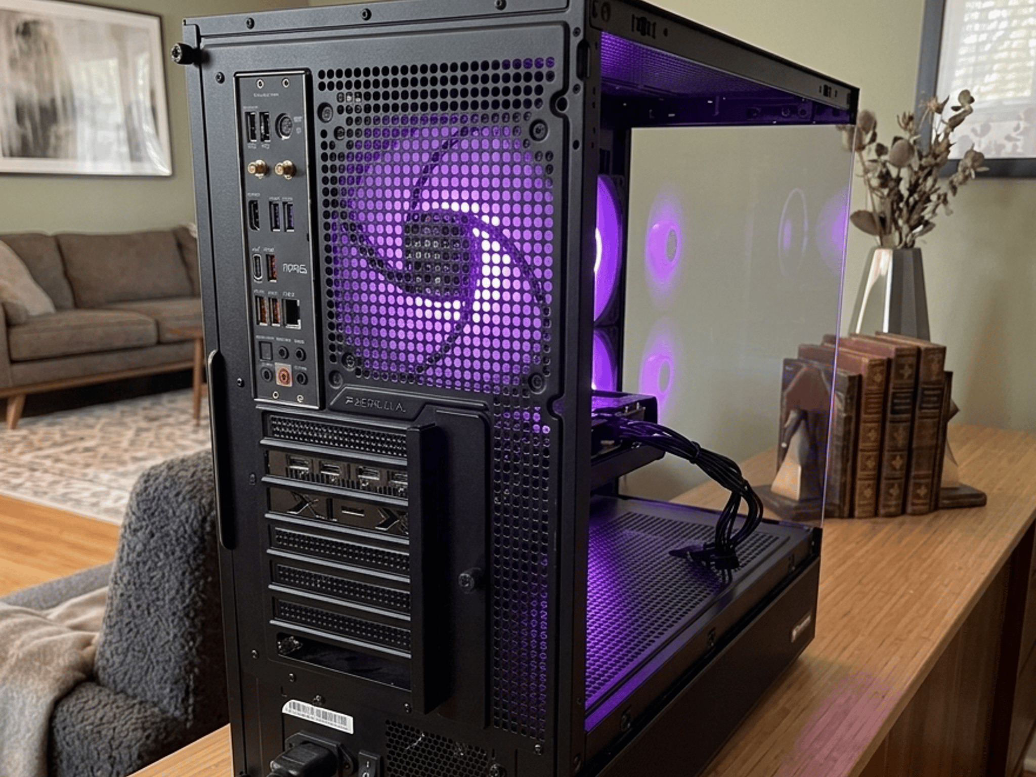 RX 6600XT + Ryzen 5 5600 Custom Gaming PC