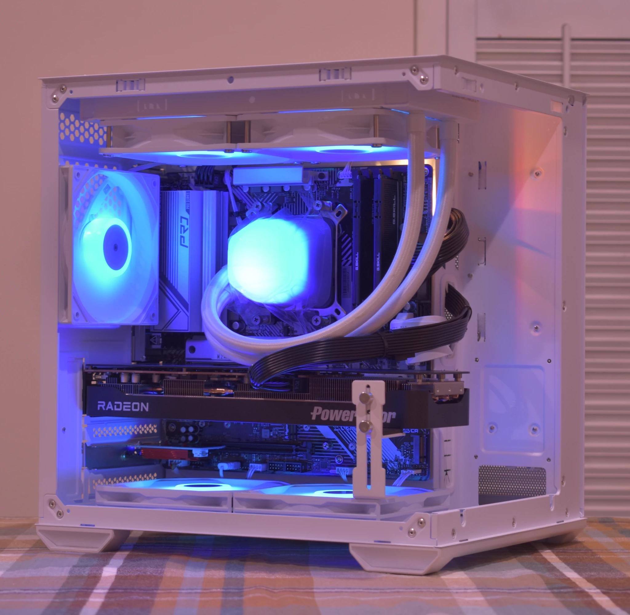 🚀Performance Gamer🚀 Ryzen 5 9600X | AMD RX 9070 16GB | 32GB DDR5 | 2TB nVME SSD | White RGB+Wifi