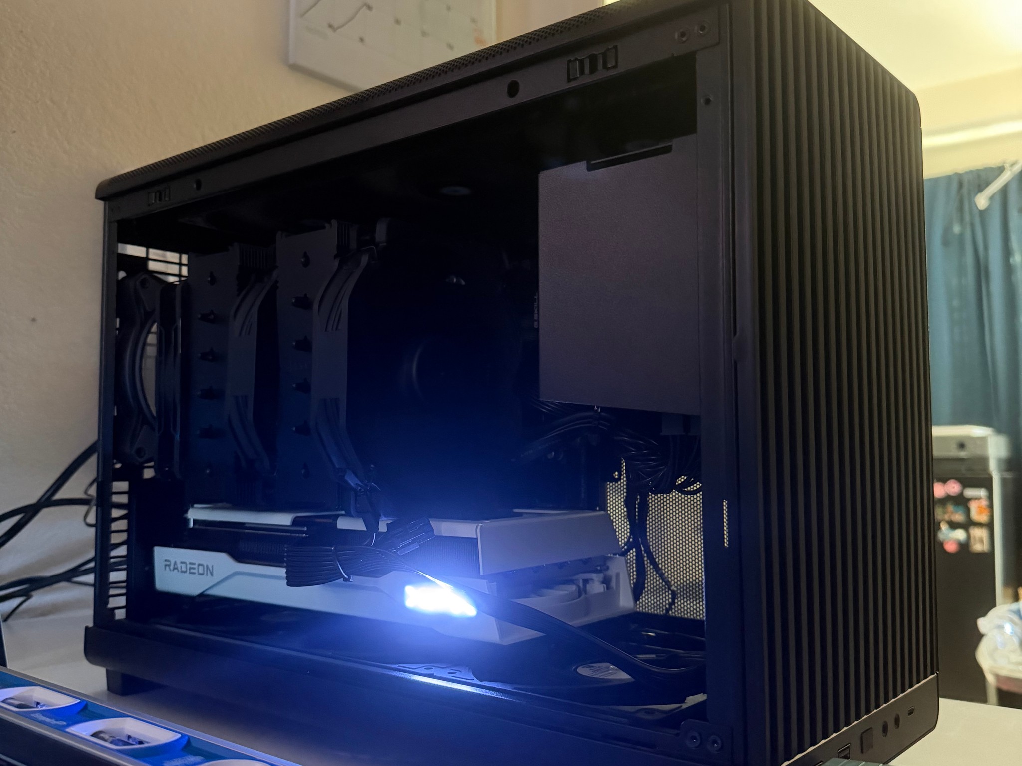 XFX Swift AMD Radeon RX 9060XT OC Triple Fan Gaming Edition