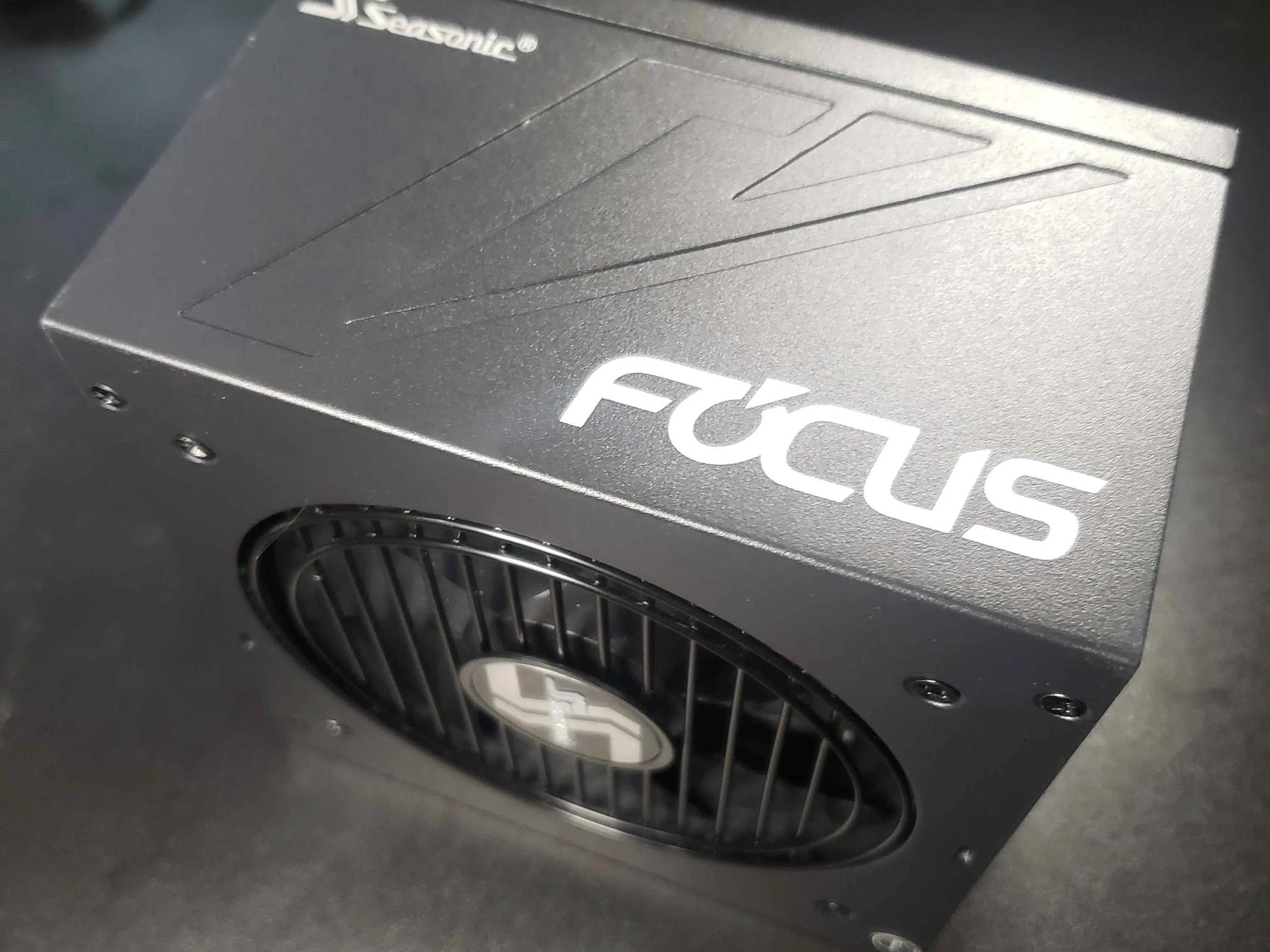 Seasonic Focus GX-1000 Fully Modular 80+ Gold Power Supply w/ Cables