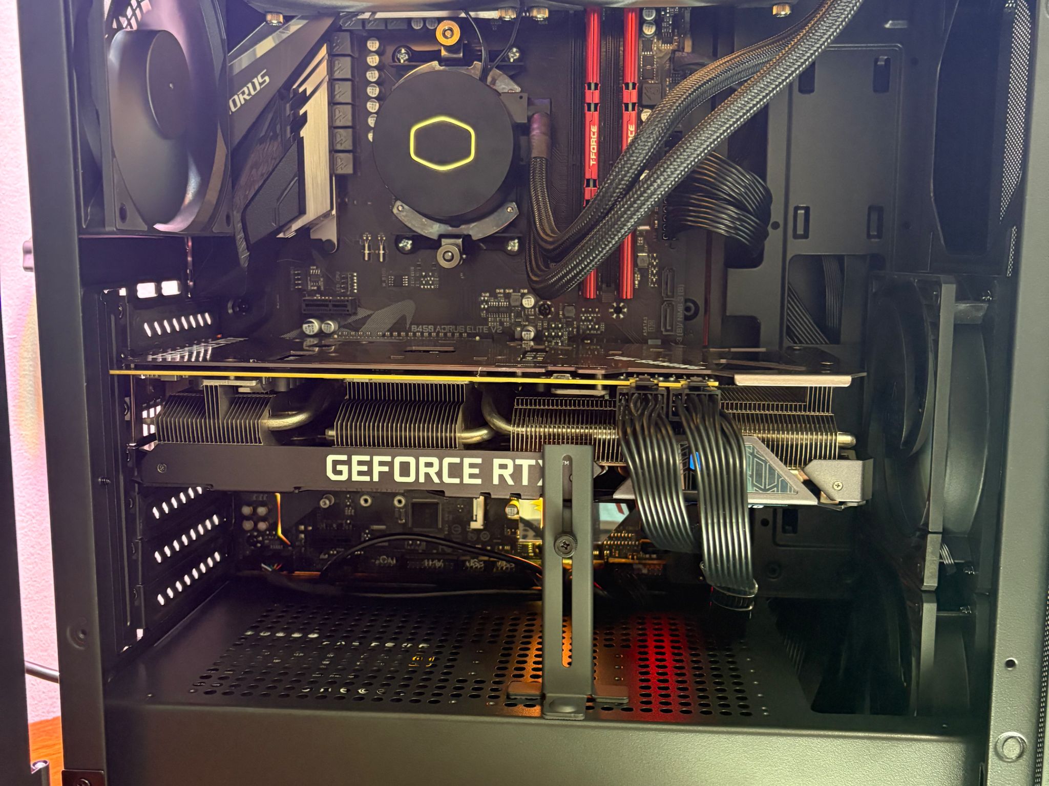 RTX 3070 | Ryzen 5 5600X | 32GB DDR4 | 1TB Total SSD's | 650W PSU | 5 x Fans | AIO