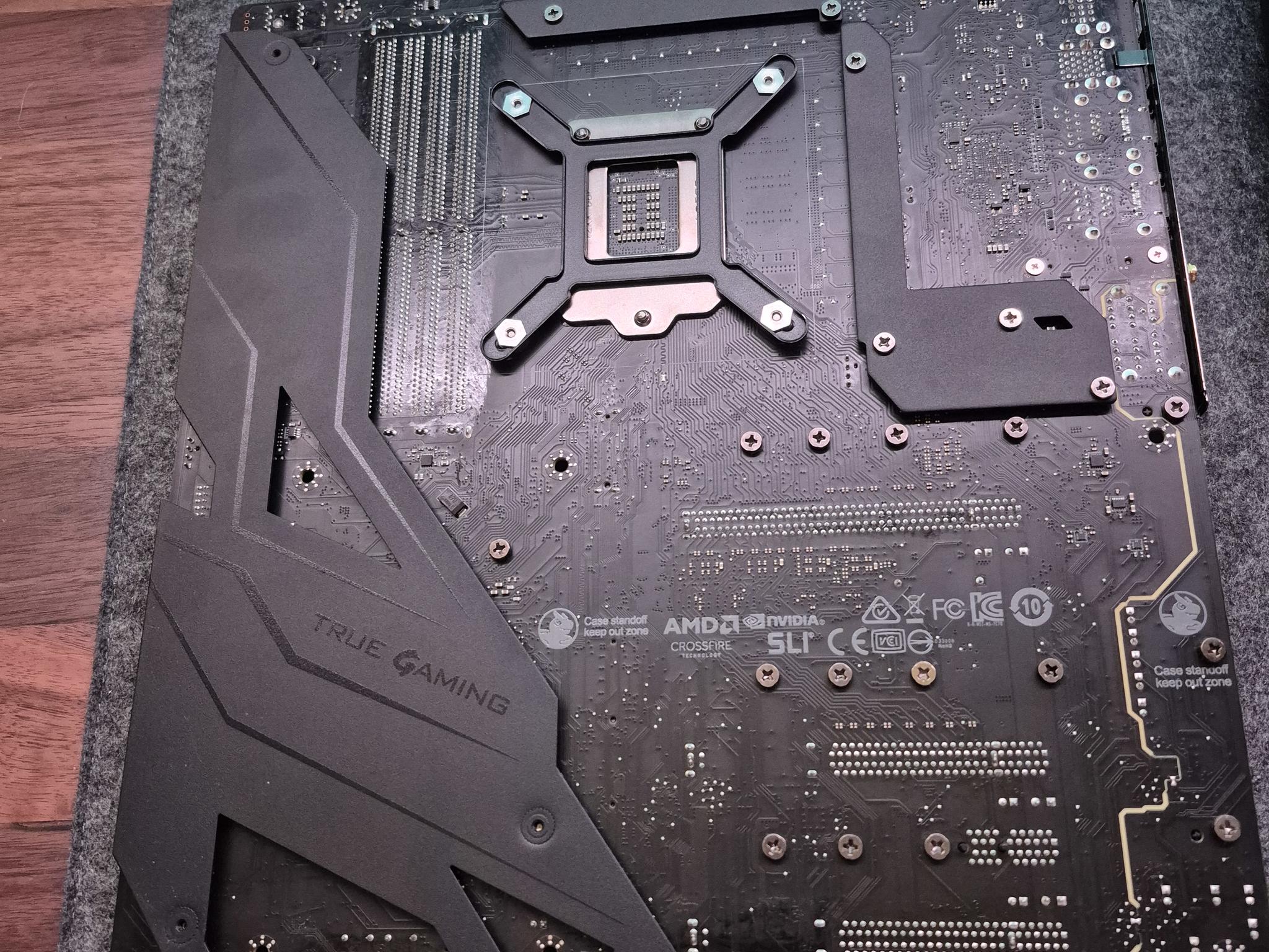 MSI MEG Z490 GODLIKE MOTHERBOARD (READ DESCRIPTION)