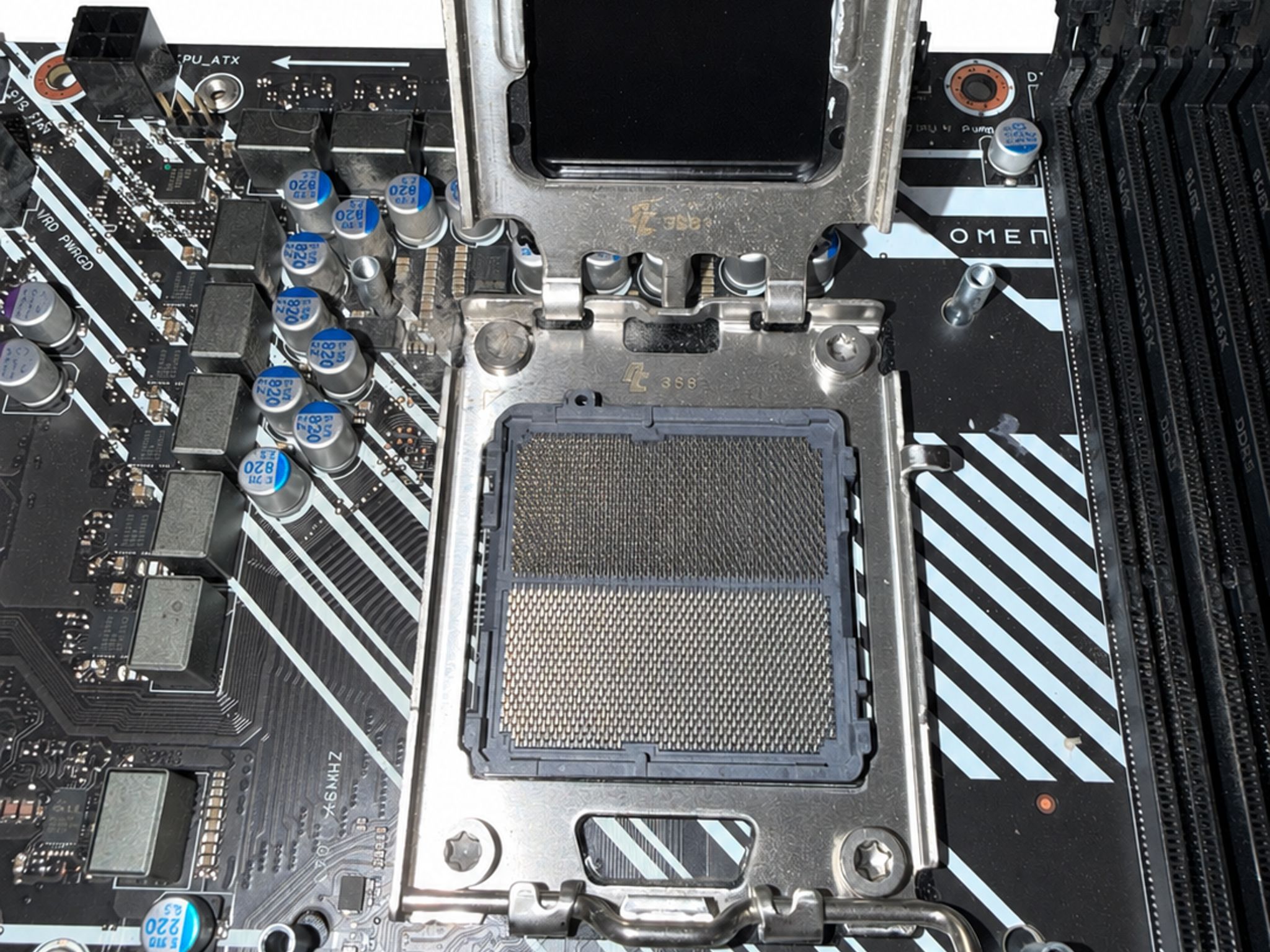 HP OMEN B650 AM5 DDR5 Motherboard + OEM CPU Air Cooler Combo