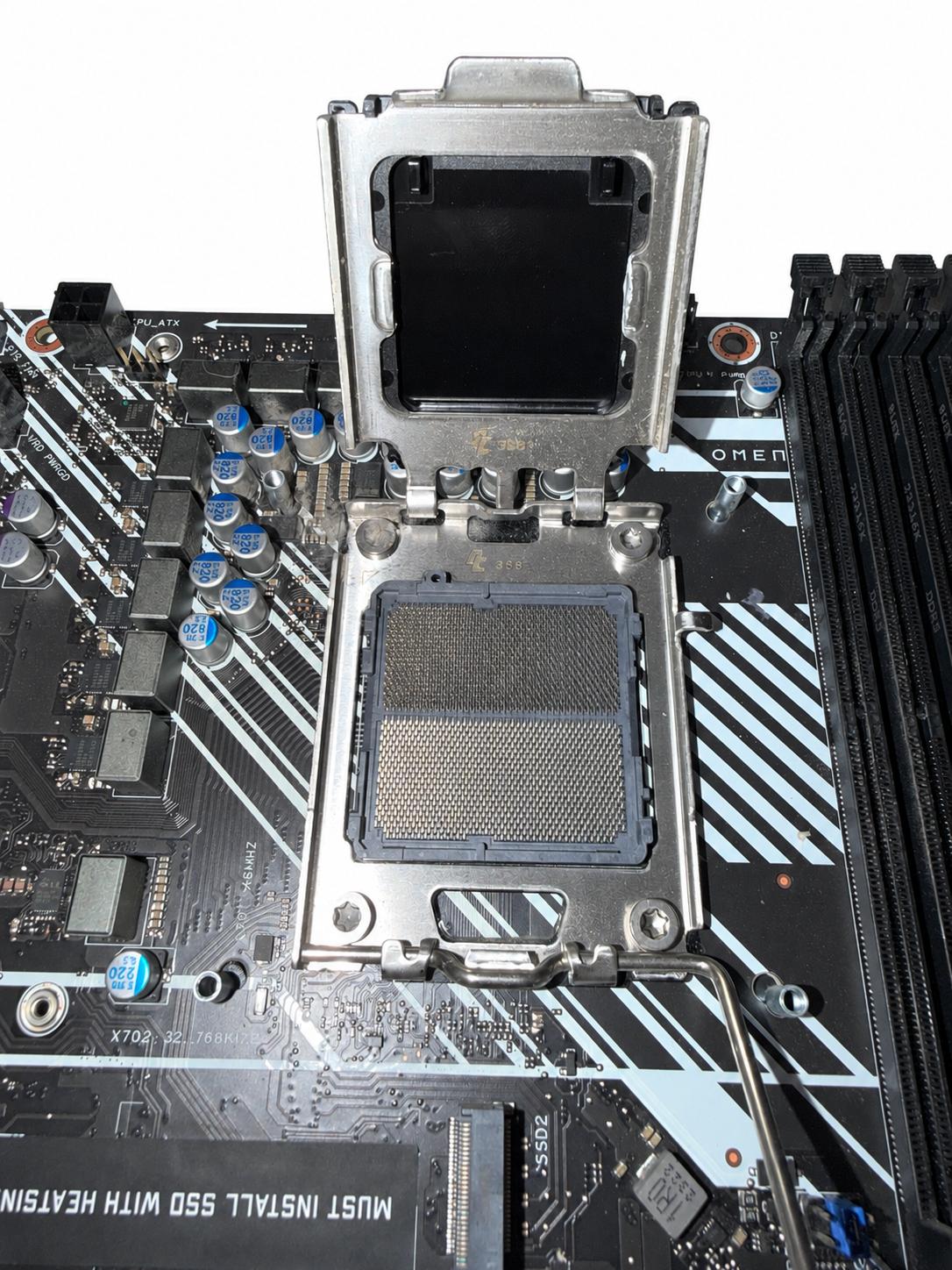 HP OMEN B650 AM5 DDR5 Motherboard + OEM CPU Air Cooler Combo