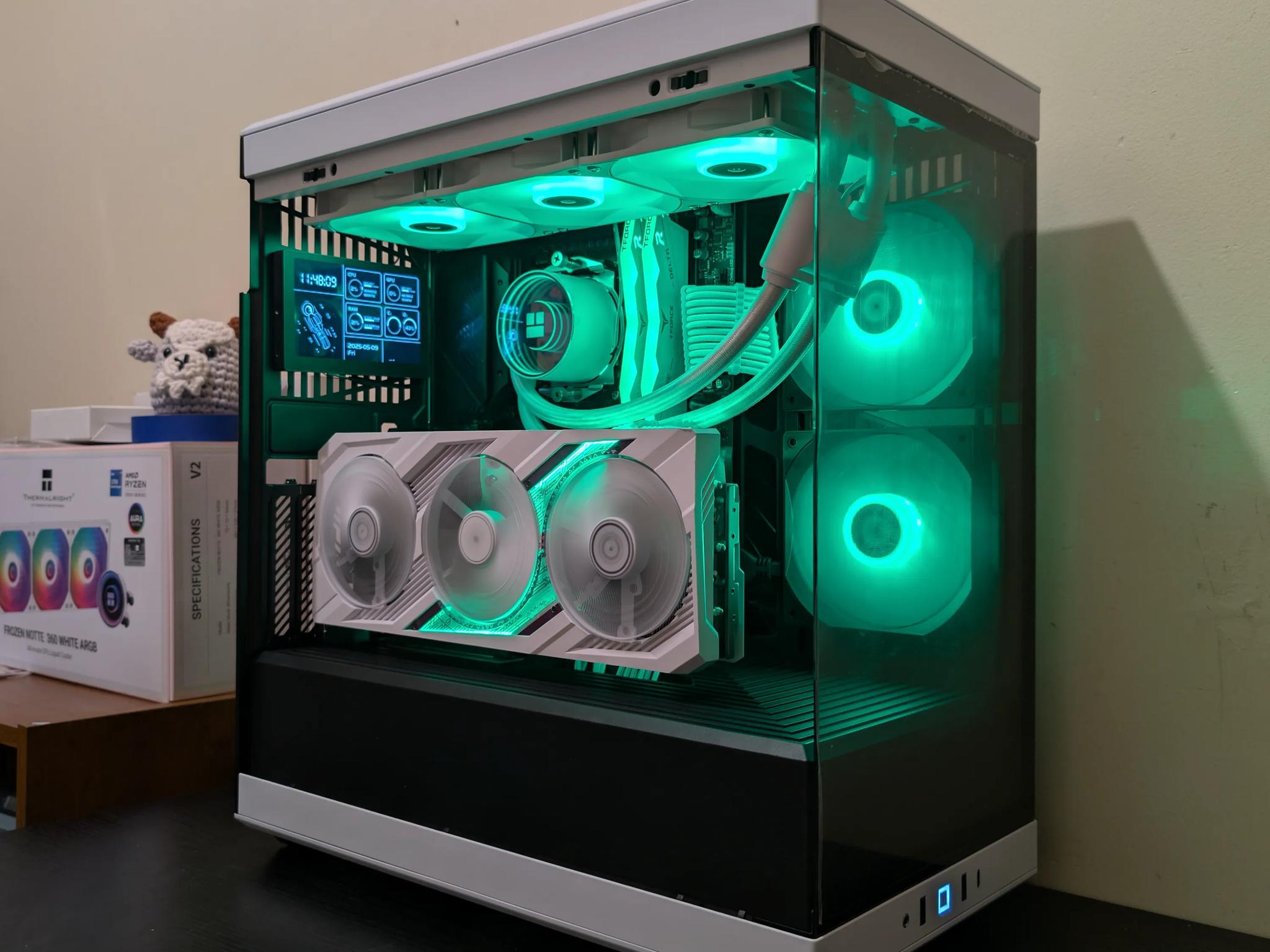🔥🐼 1440p/4K Gaming Beast | RX 7900XT | Ryzen 9 7900X | 2TB SSD | 32GB RAM | WiFi 6 & Bluetooth 🐼🔥