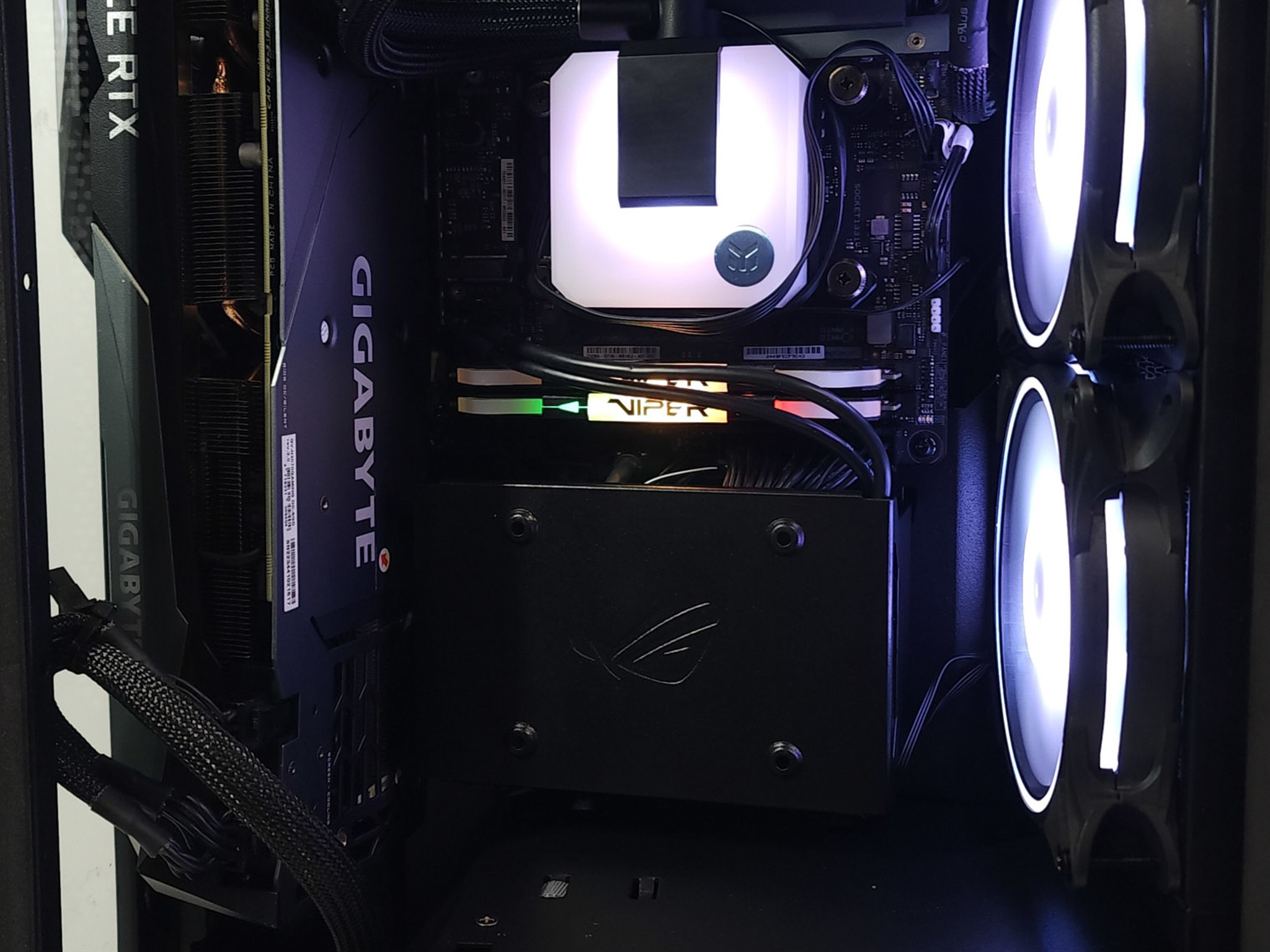 Gaming PC Ryzen 7 5700X 16GB RAM 1TB SSD RTX 3070 8GB Windows 11 Computer