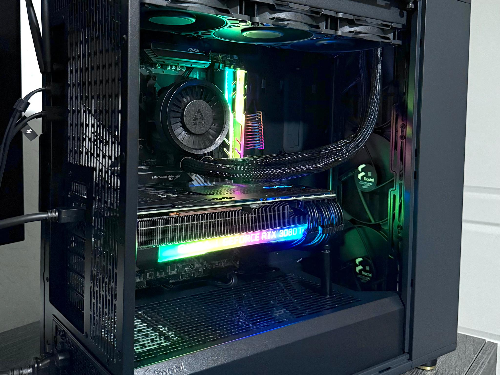 Ryzen 9 5900x + EVGA FTW3 Ultra RTX 3080 ti Minimalist Style Gaming PC
