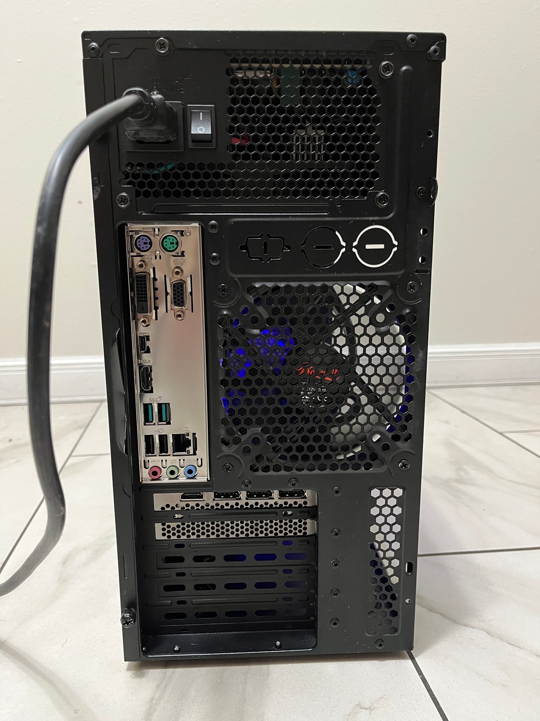 NVIDIA RTX 3060 Ti, Intel Core i5-9400f, 16GB RAM, 500GB SSD